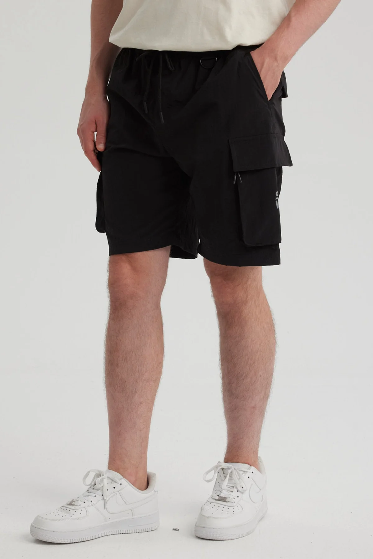 Bermuda Hombre Cargo Nylon Negro - Image 2