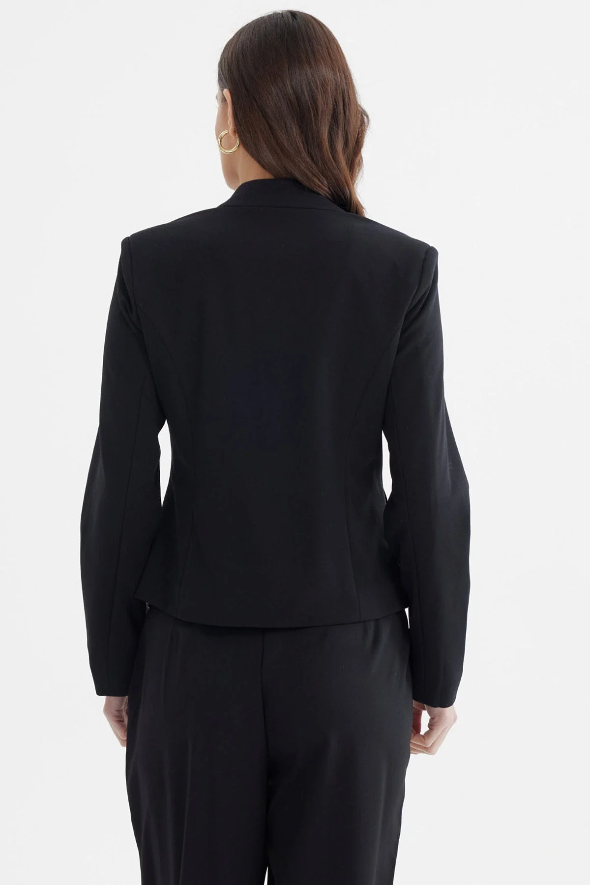 Blazer Mujer Abotonado Con Bolsillo Negro - Image 3
