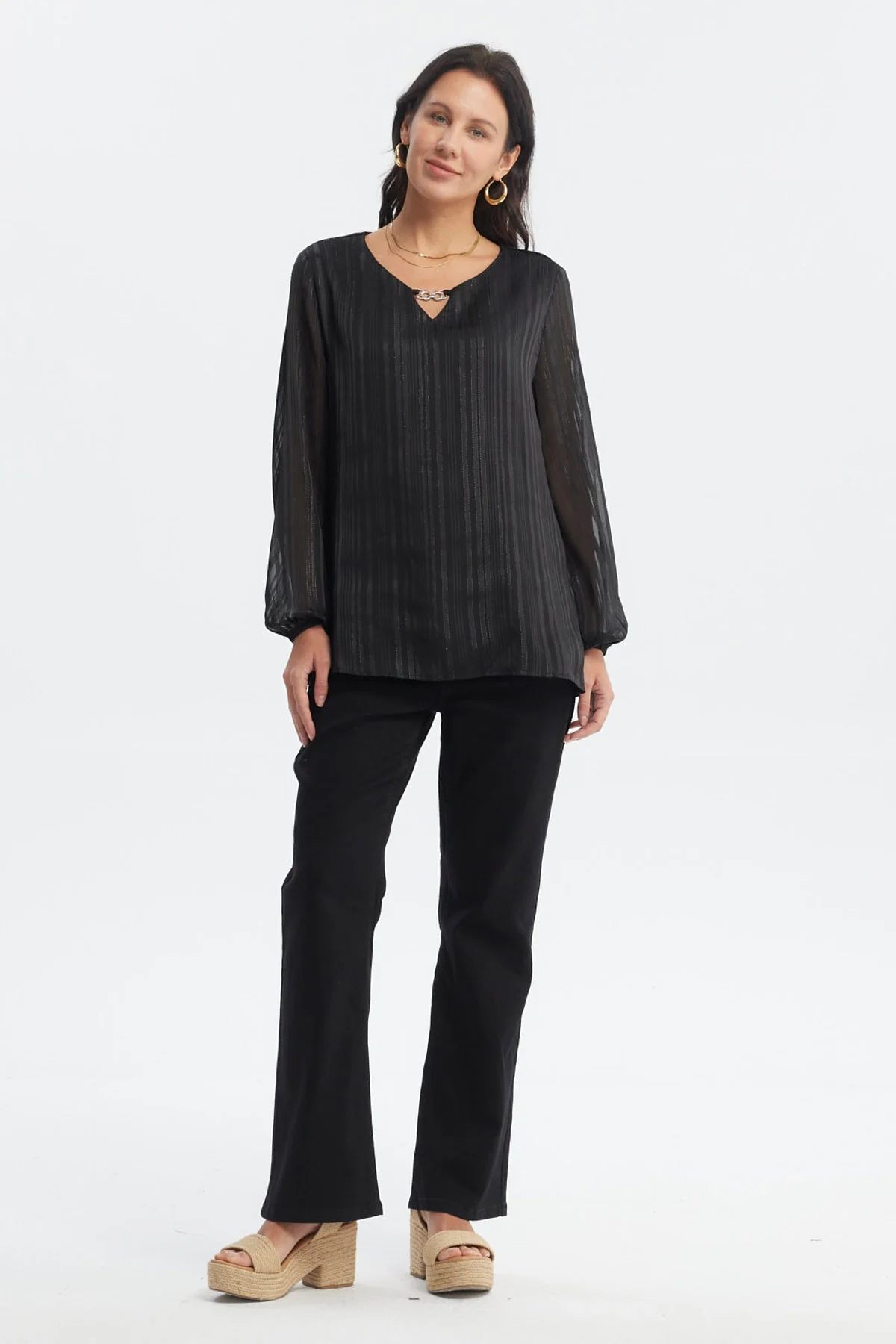 Blusa Mujer Aplicación Cuello Negro - Image 4