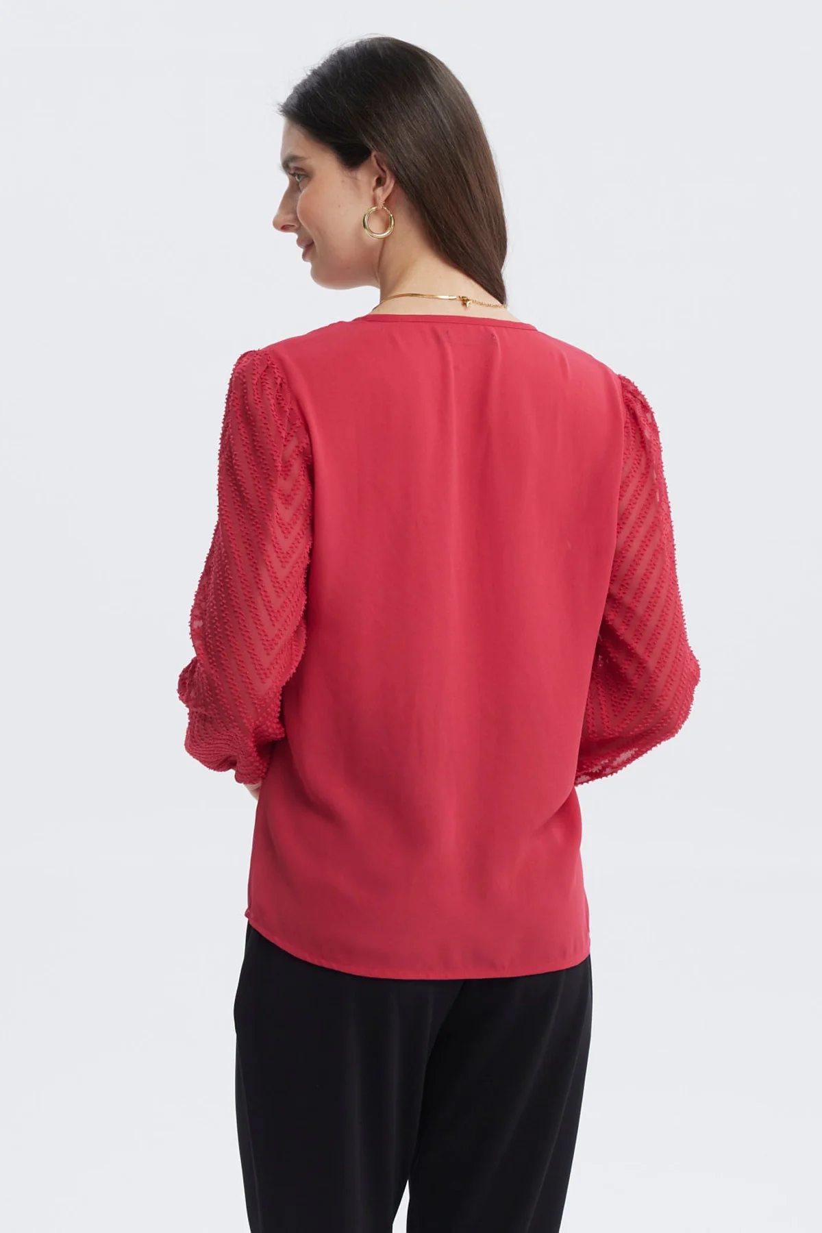Blusa Mujer Cuello Y Puño En Contraste Rojo - Image 3