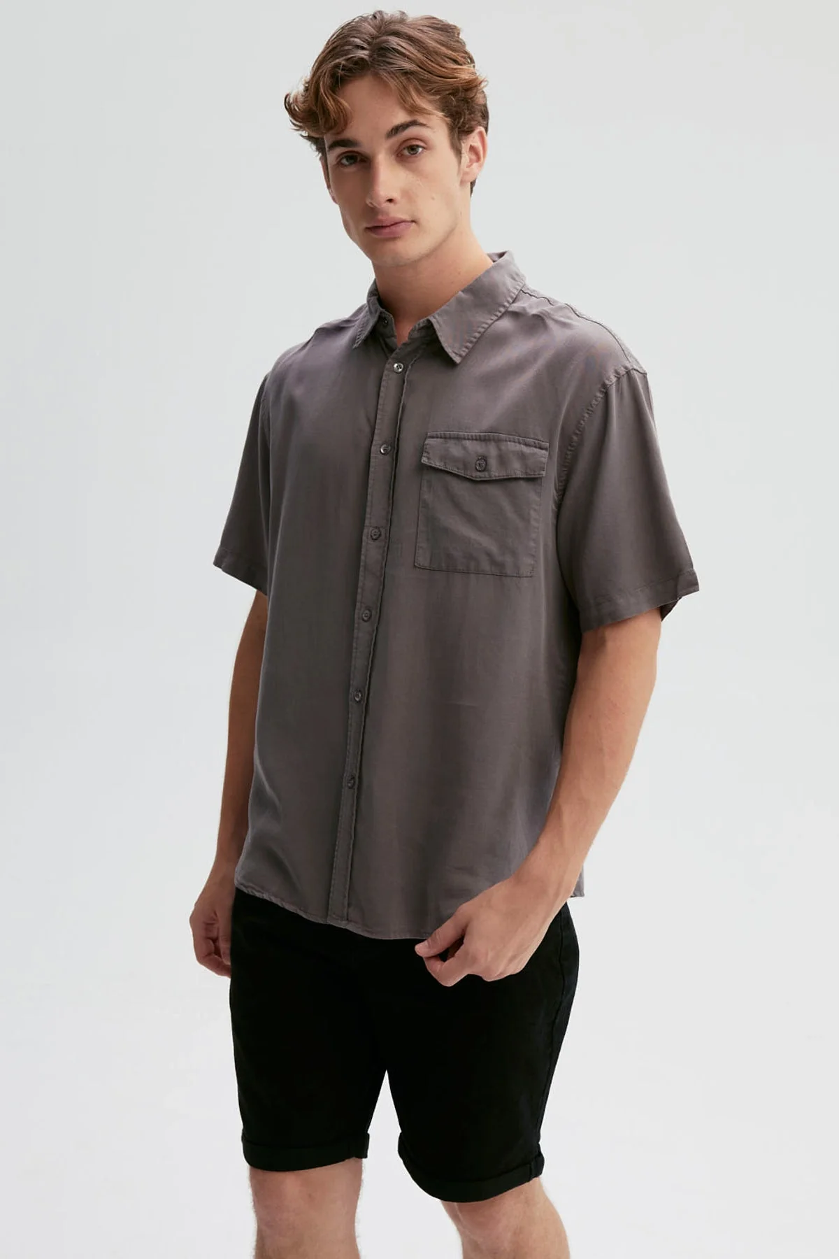 Camisa Hombre Clásica Gris - Image 2