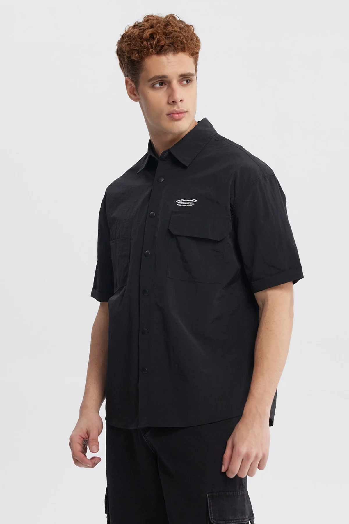 Camisa Hombre Oversize Doble Bolsillo Negro - Image 2