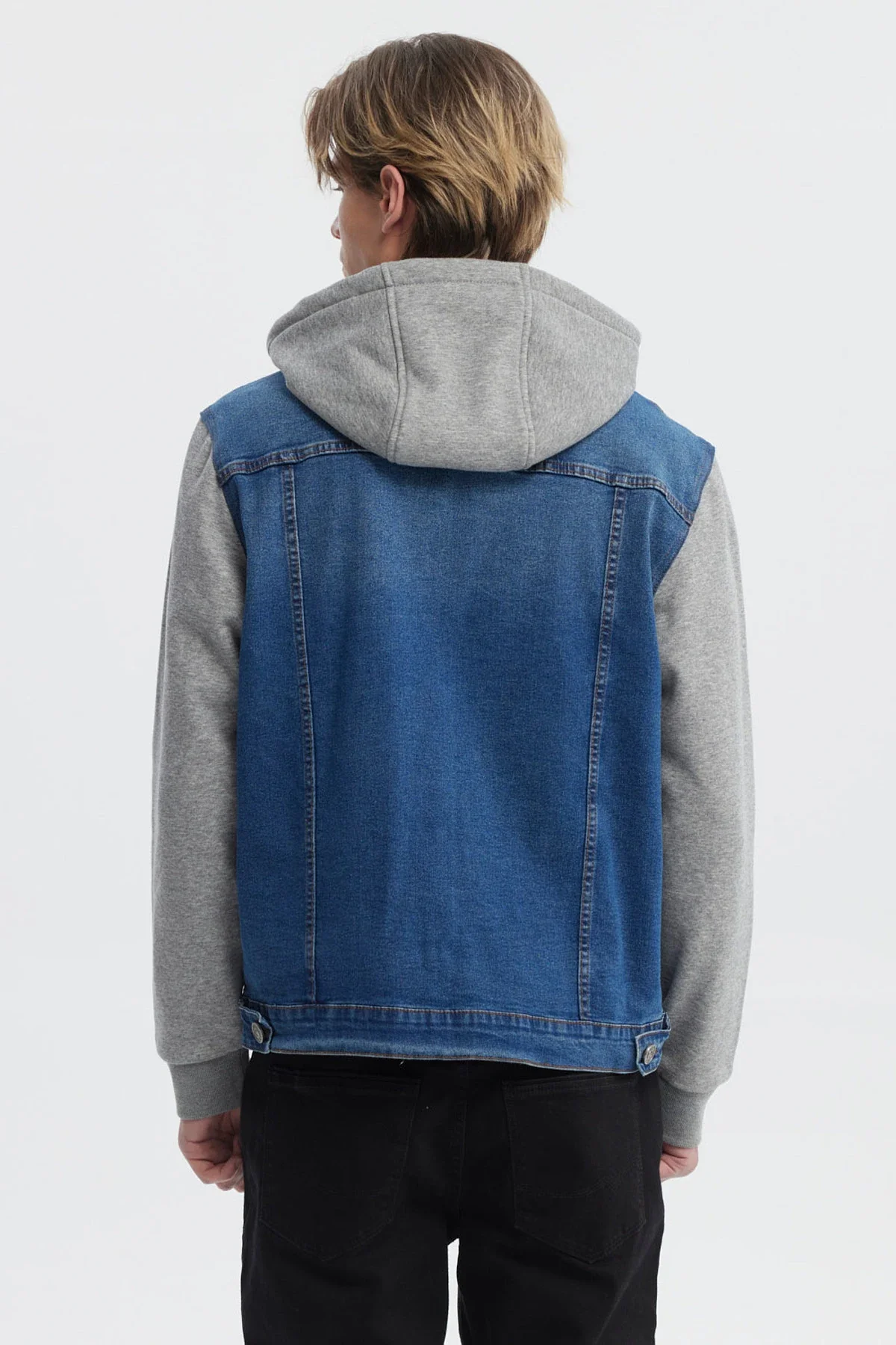 Chaqueta Hombre Denim Con Gorro Azul Claro - Image 3