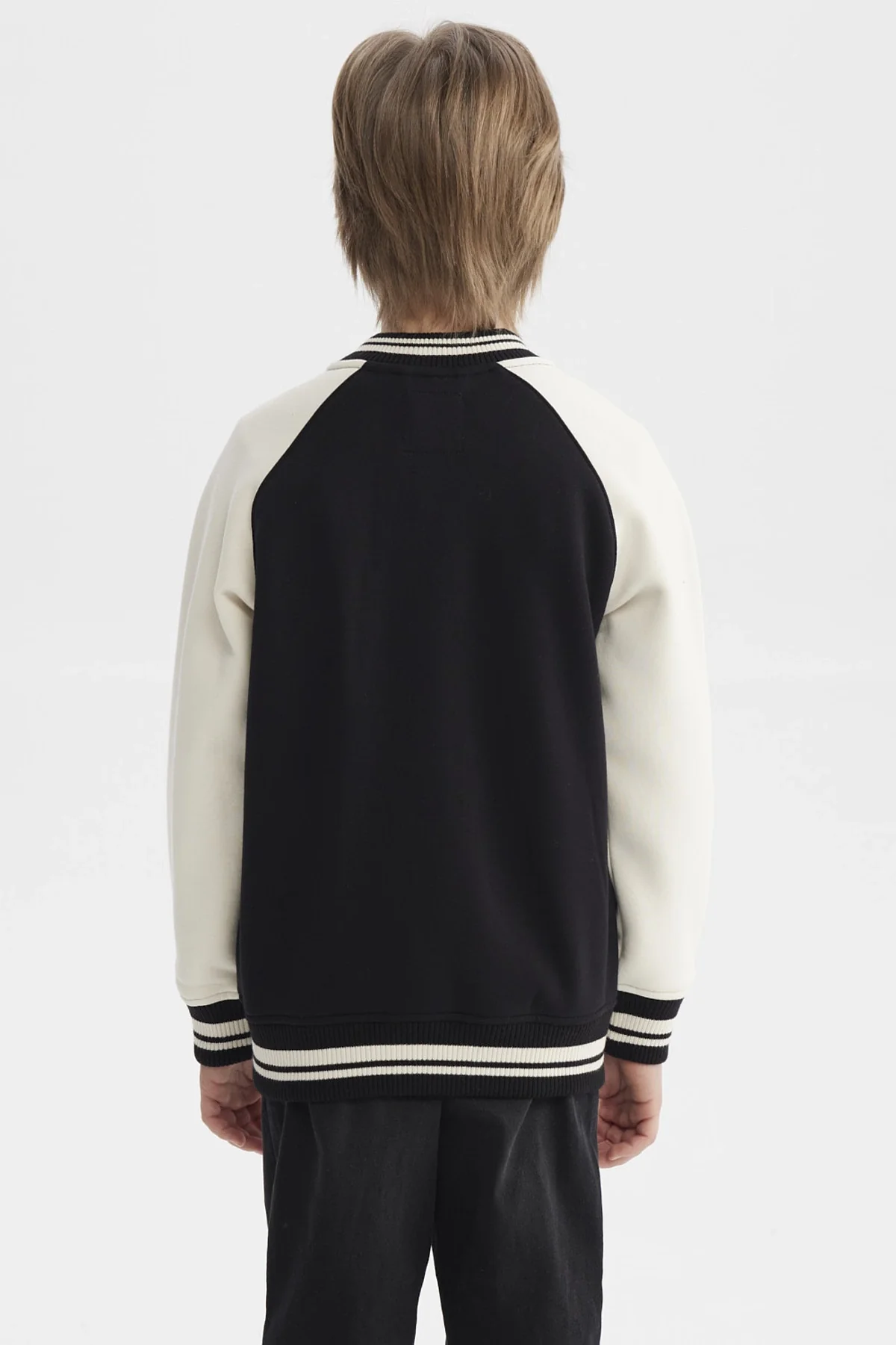 Chaqueta Niño Cuello V Negro - Image 3