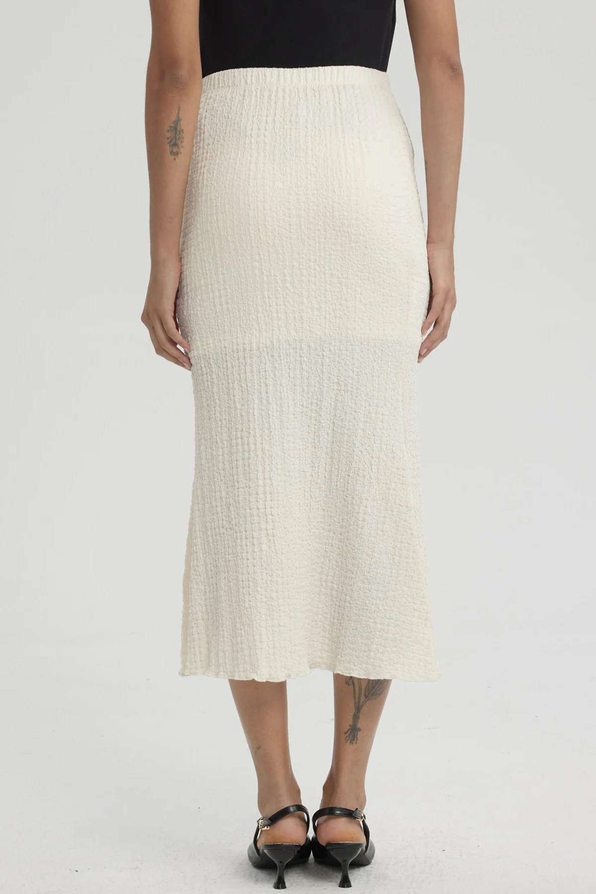 Falda Mujer Larga Pretina Elasticada con Textura Crema - Image 3