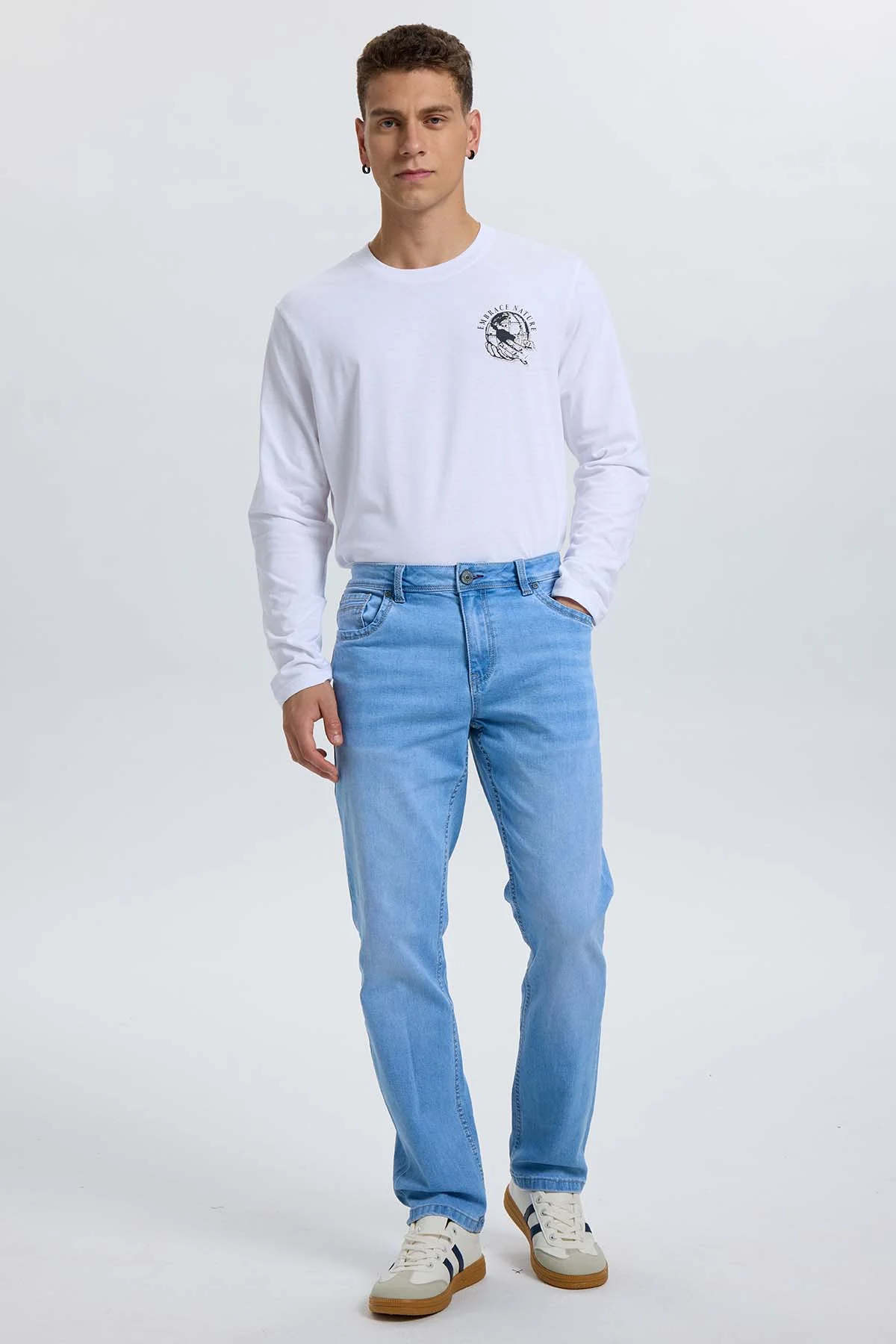 Jeans Hombre 702 Slim Azul Claro - Image 4