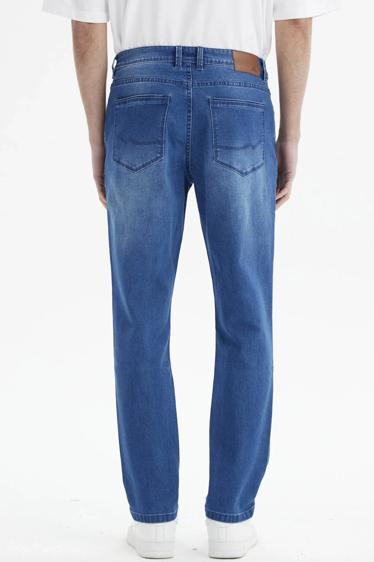 Jeans Hombre Slim 701 Azul Oscuro - Image 3