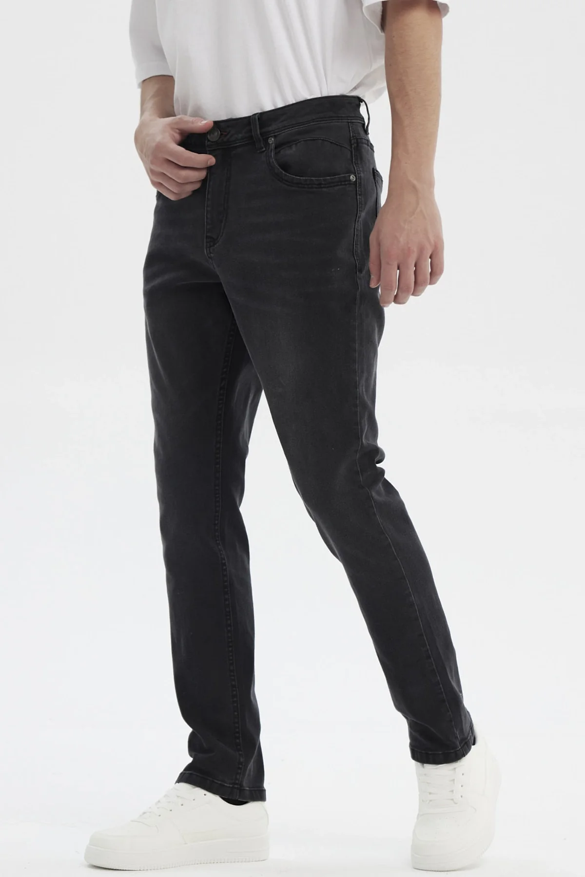 Jeans Hombre Slim 701 Gris Oscuro - Image 2