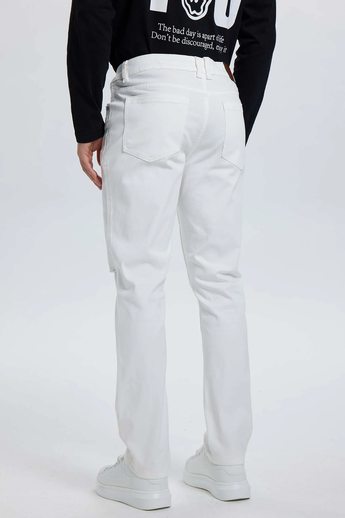 Jeans Hombre Slim Rotura Blanco - Image 3