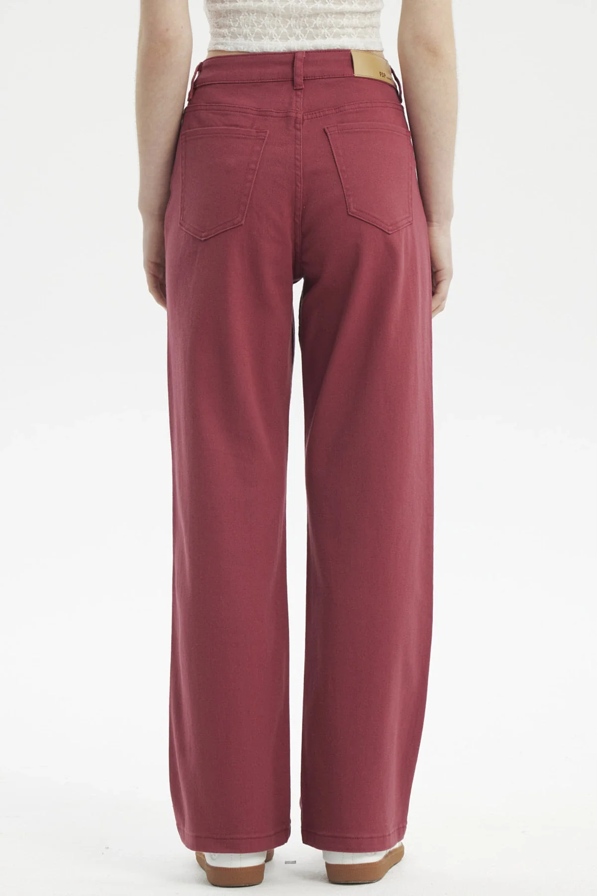 Jeans Mujer Calce Recto Color Burdeo - Image 3