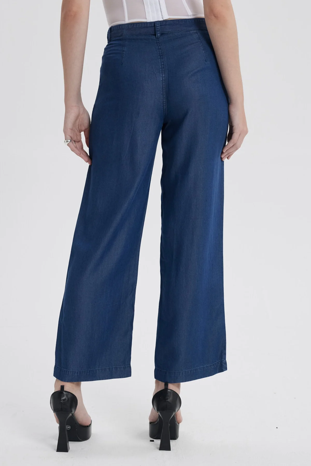 Jeans Mujer Calce Recto Ligero Azul Oscuro - Image 3