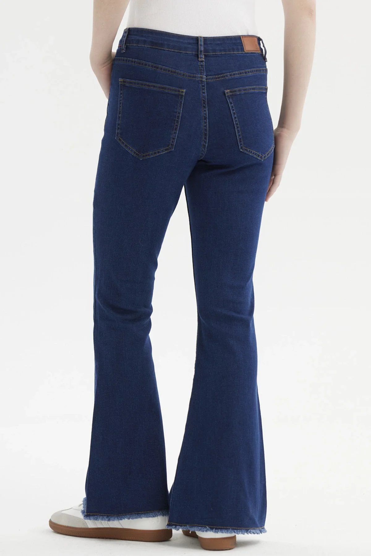 Jeans Mujer Flare Monse Azul Oscuro - Image 3