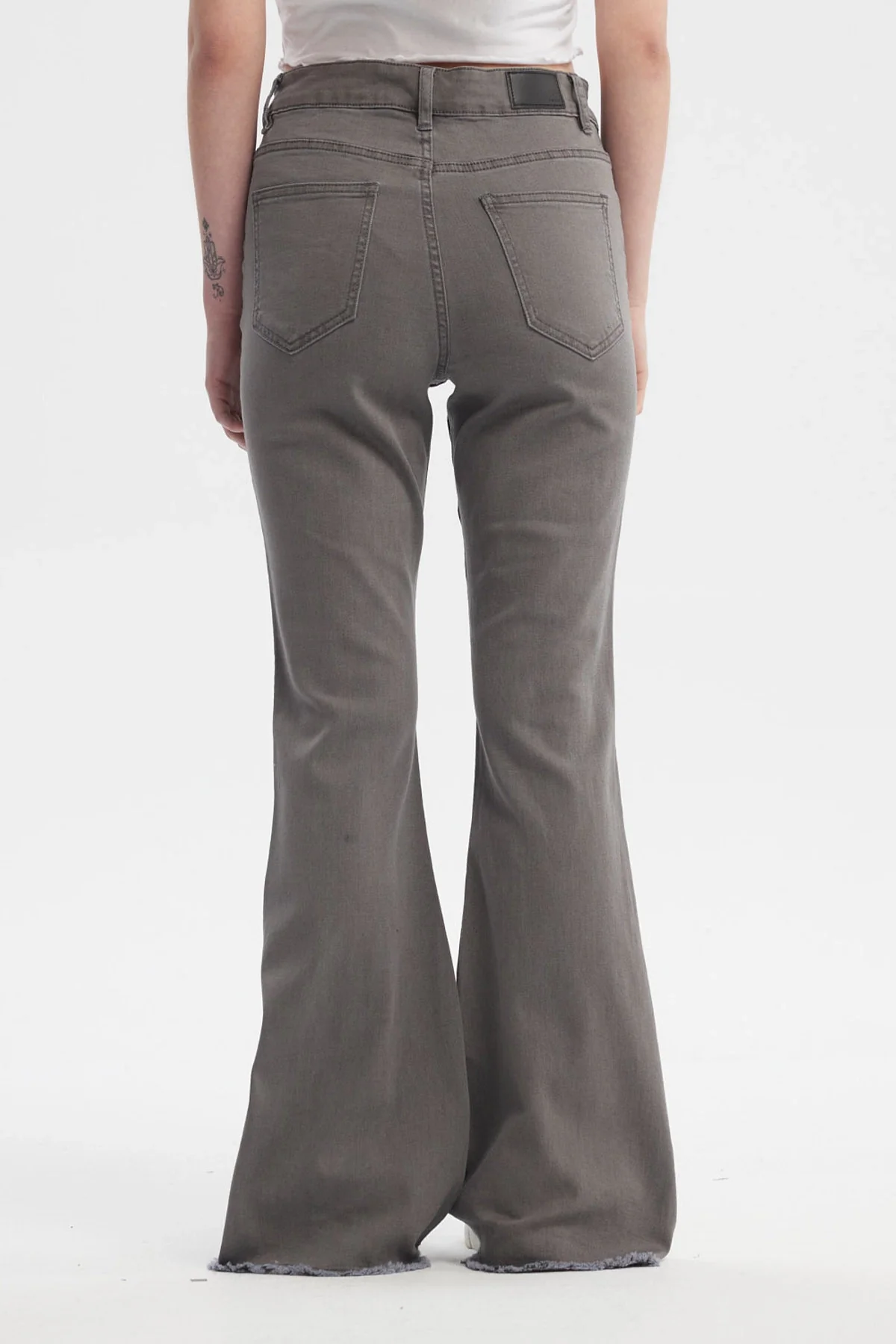 Jeans Mujer Flare Monse Gris - Image 3