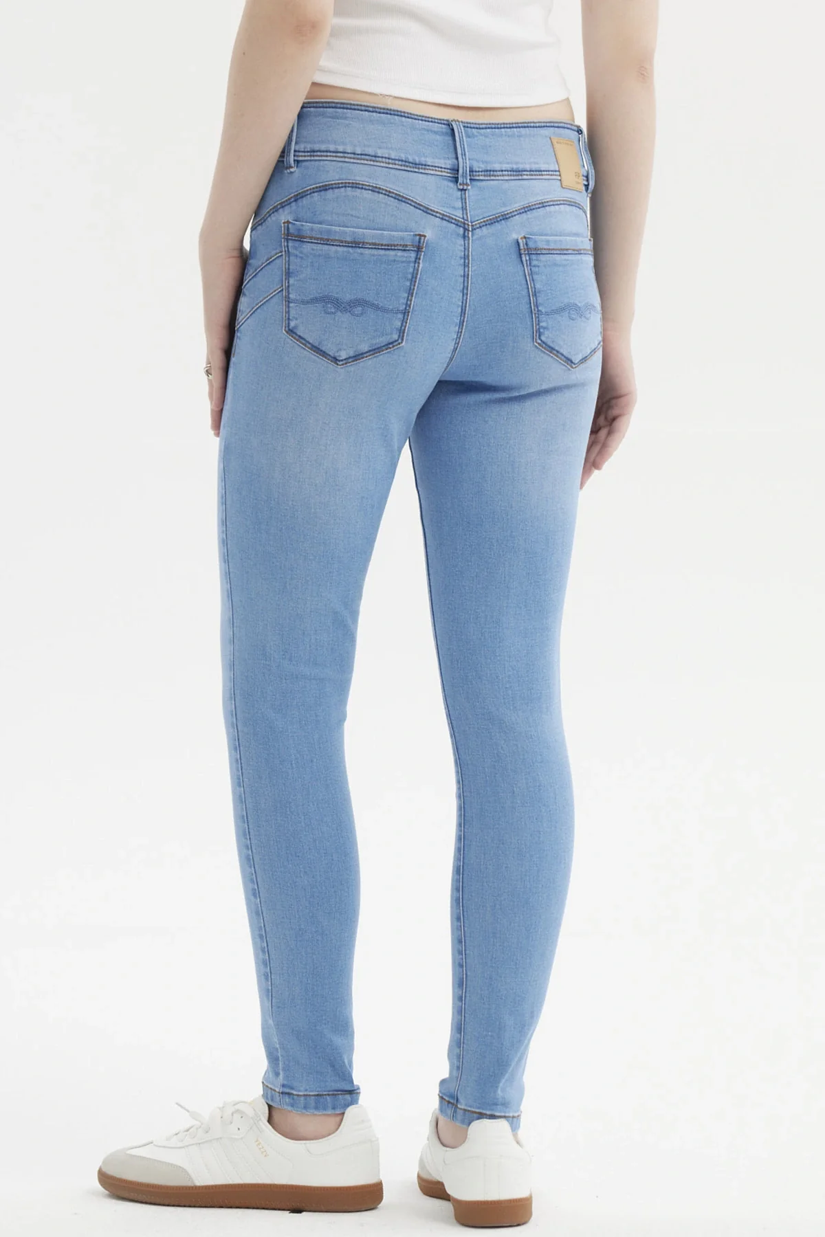Jeans Mujer Skinny Kim Azul Claro - Image 3