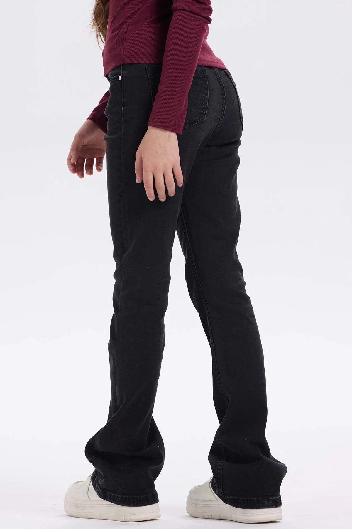 Jeans Niña Básico Flare Negro - Image 3
