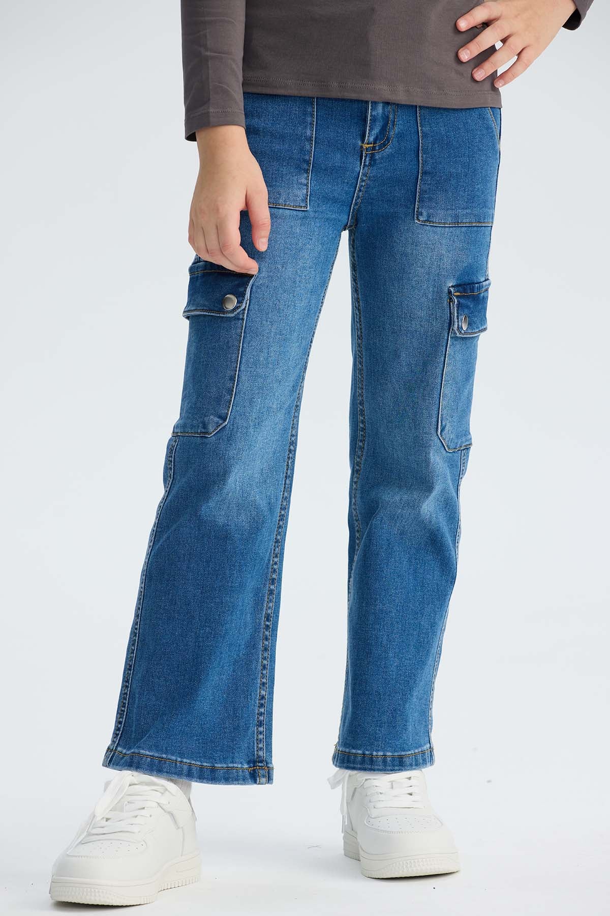 Jeans Niña Cargo Calce Recto Azul - Image 3