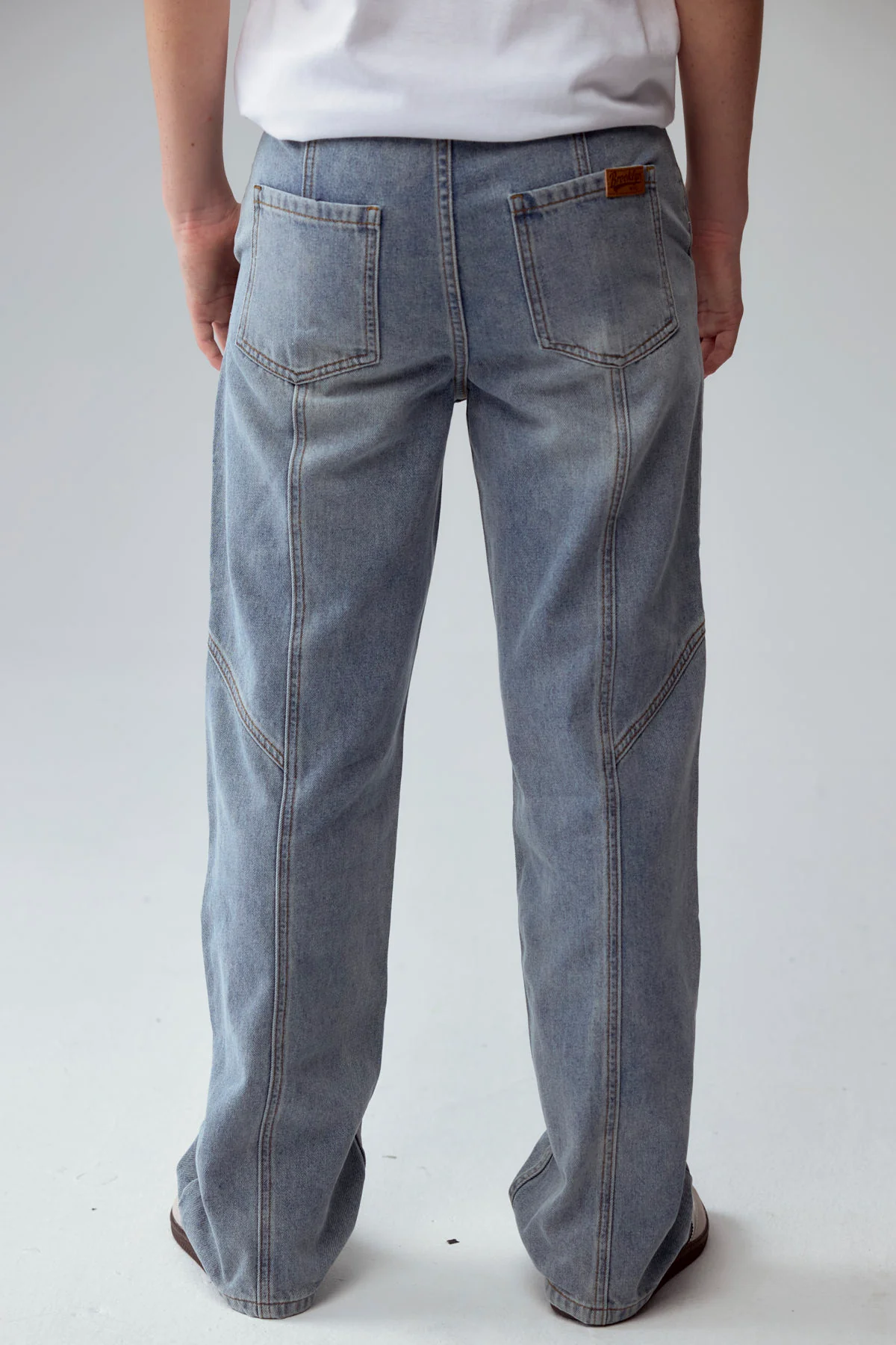 Jeans Niño Calce Recto Cortes Azul - Image 3