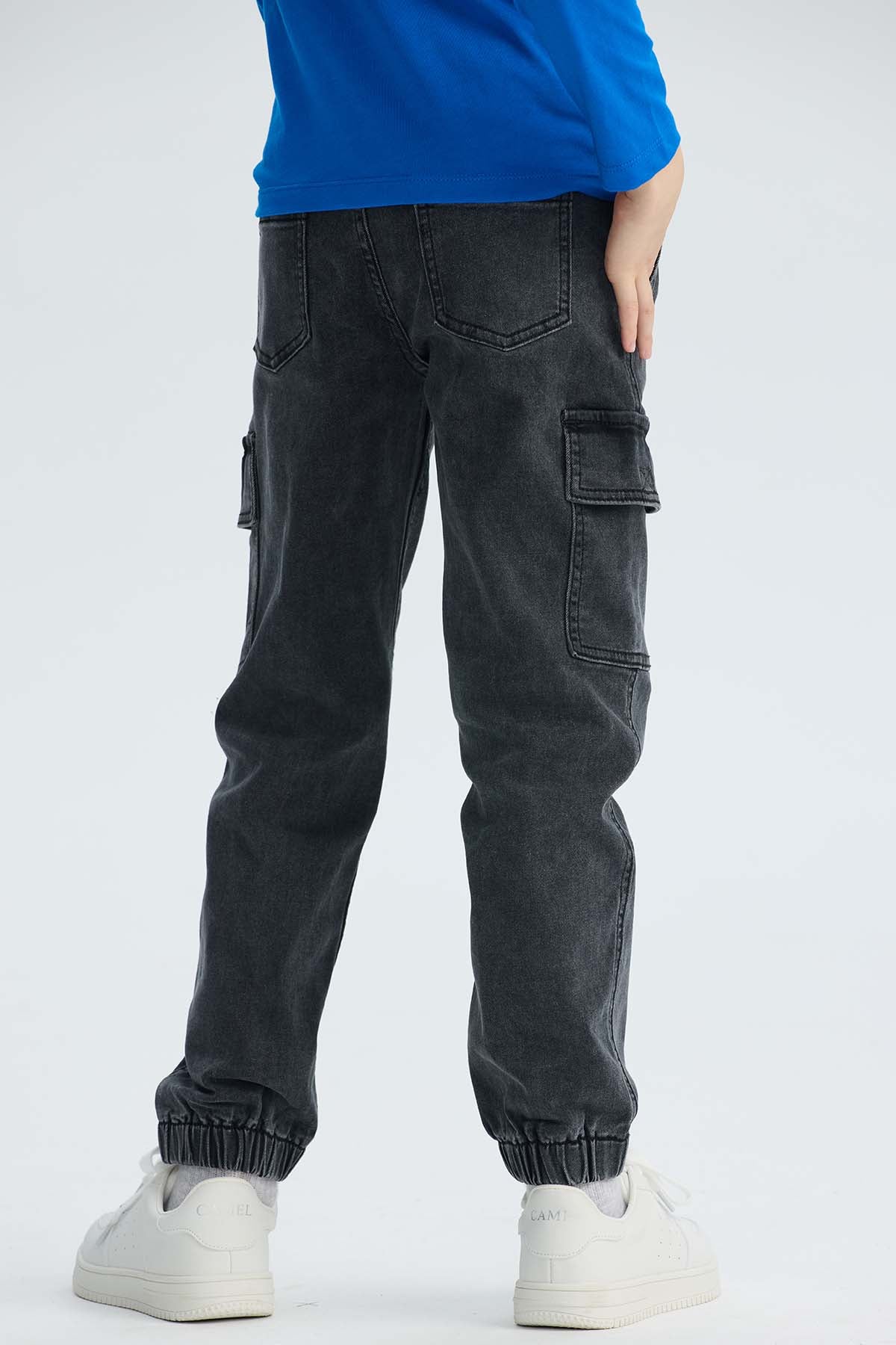 Jeans Niño Jogger Cargo Negro - Image 3