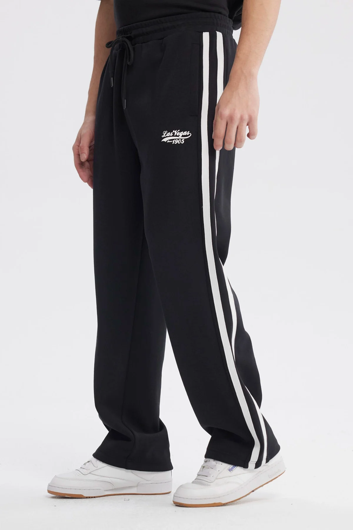 Pantalón Buzo Hombre Calce Recto Negro - Image 2