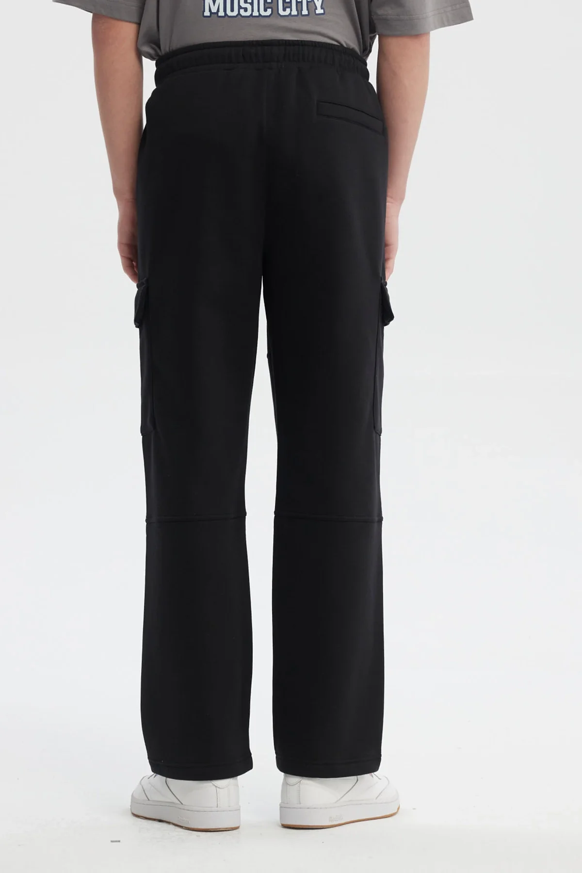 Pantalón Buzo Hombre Calce Recto Negro - Image 3