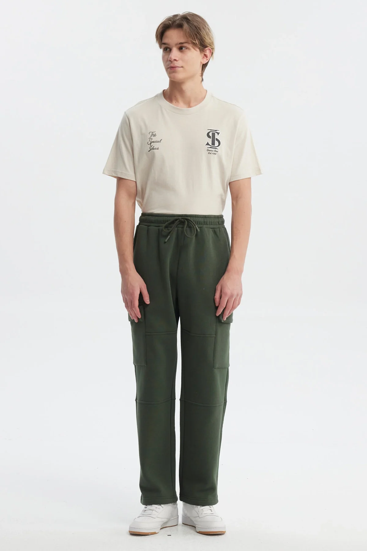 Pantalón Buzo Hombre Calce Recto Verde Militar - Image 4