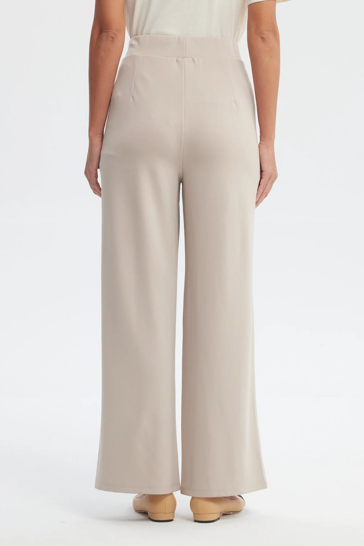 Pantalón Buzo Mujer Calce Recto Beige - Image 3