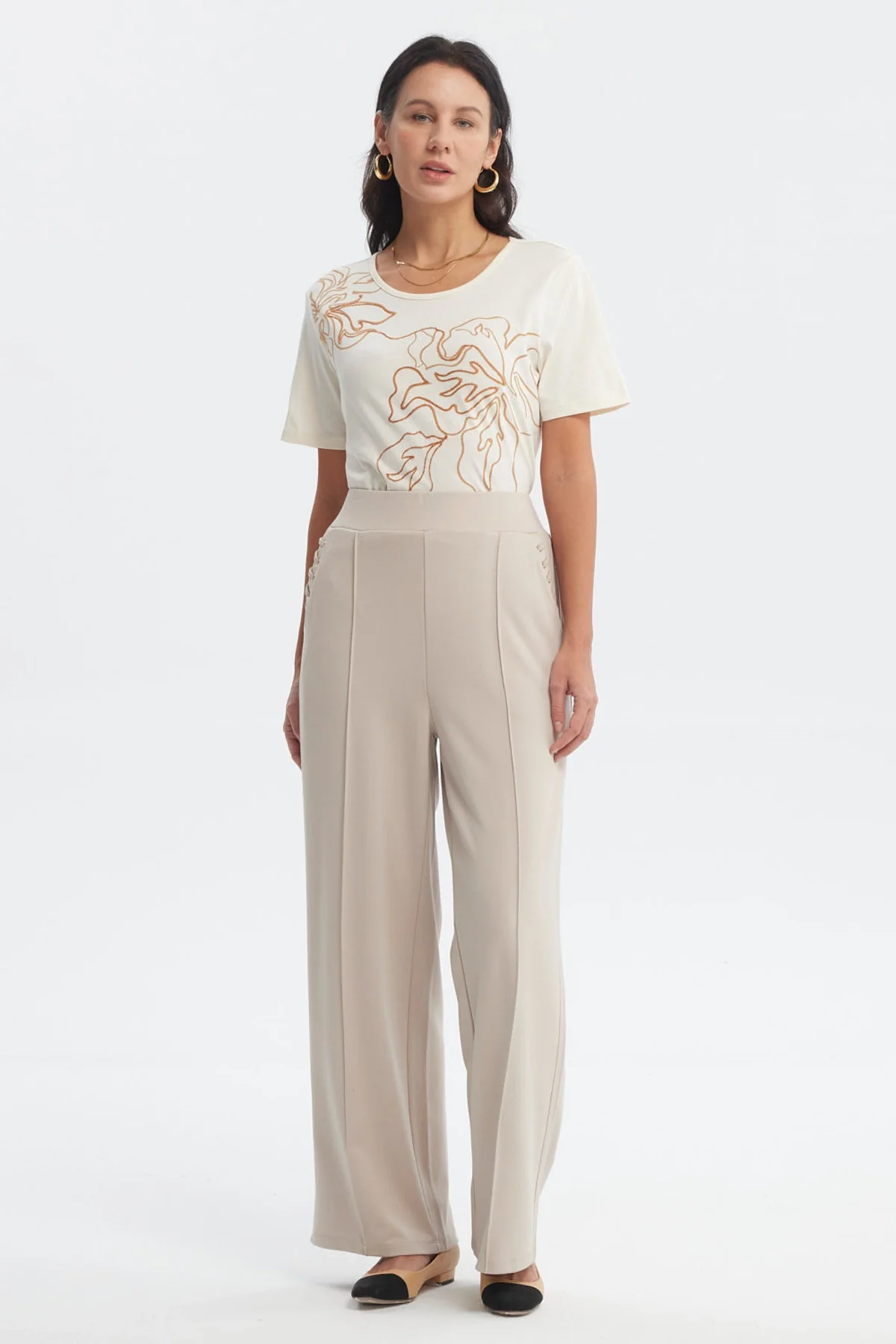 Pantalón Buzo Mujer Calce Recto Beige - Image 4