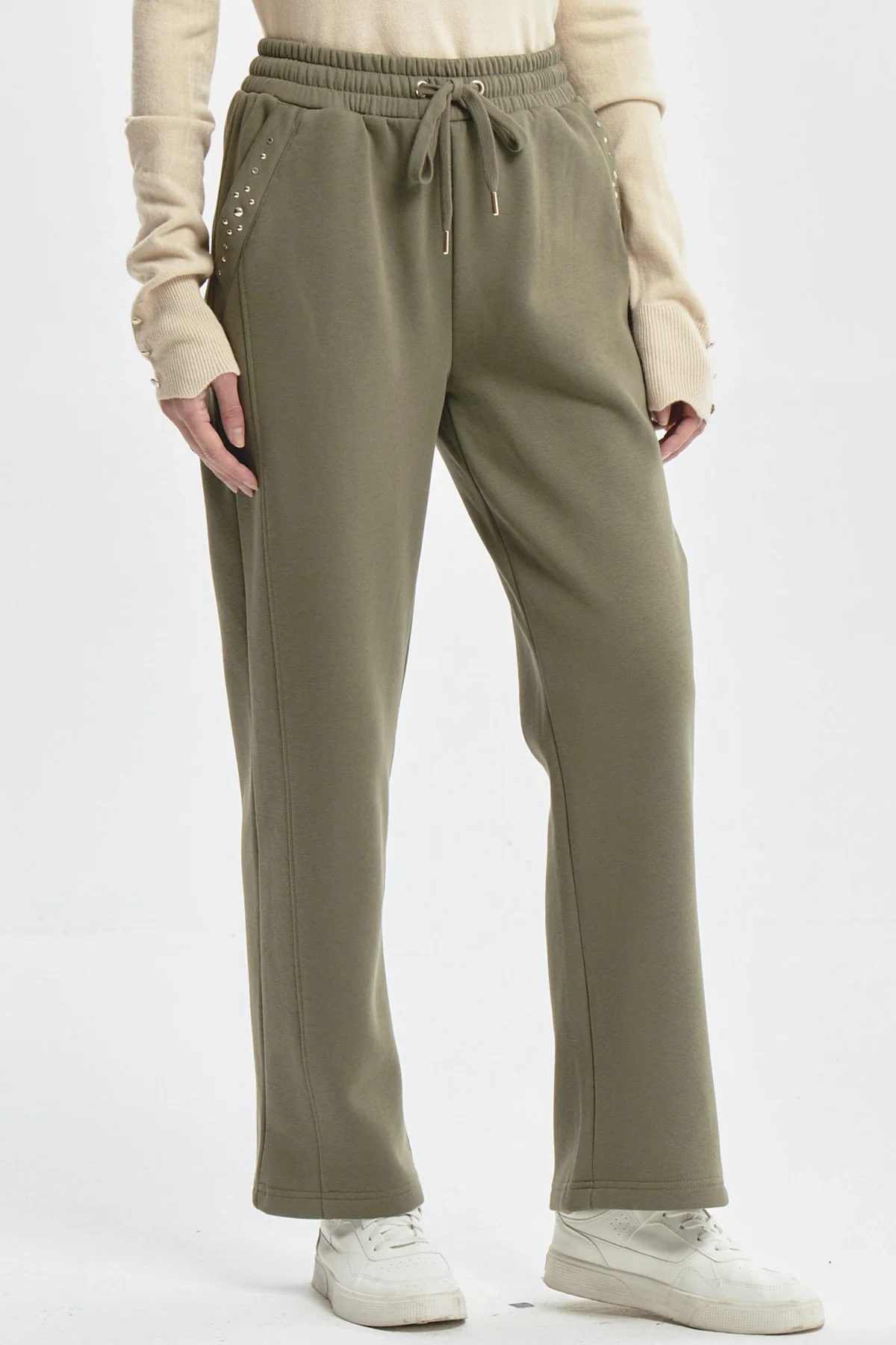 Pantalón Buzo Mujer Calce Recto Con Aplicación Verde - Image 2