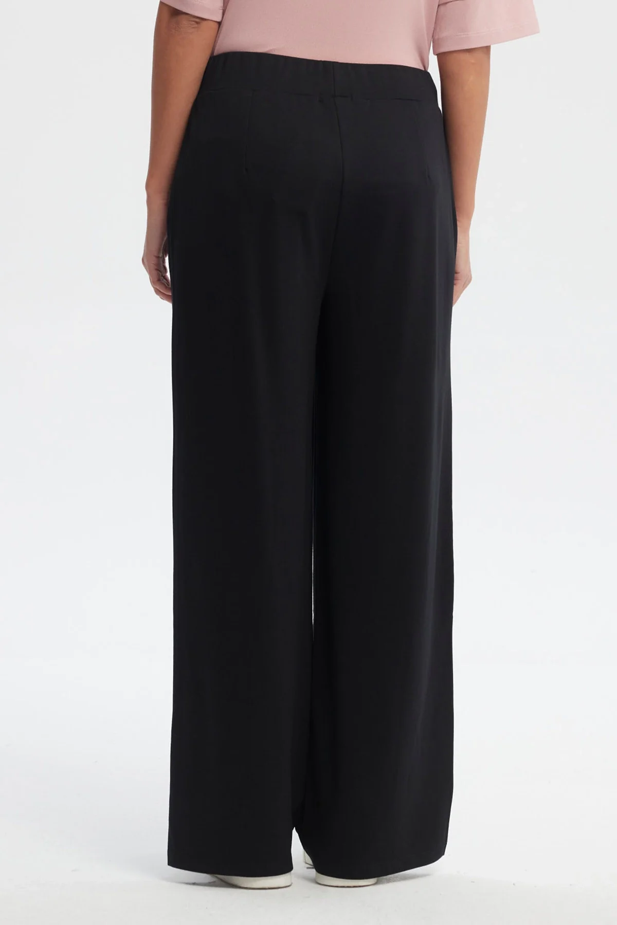 Pantalón Buzo Mujer Calce Recto Negro - Image 3