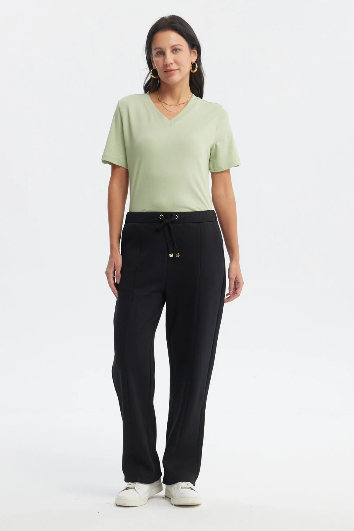 Pantalón Buzo Mujer Calce Recto Negro - Image 4