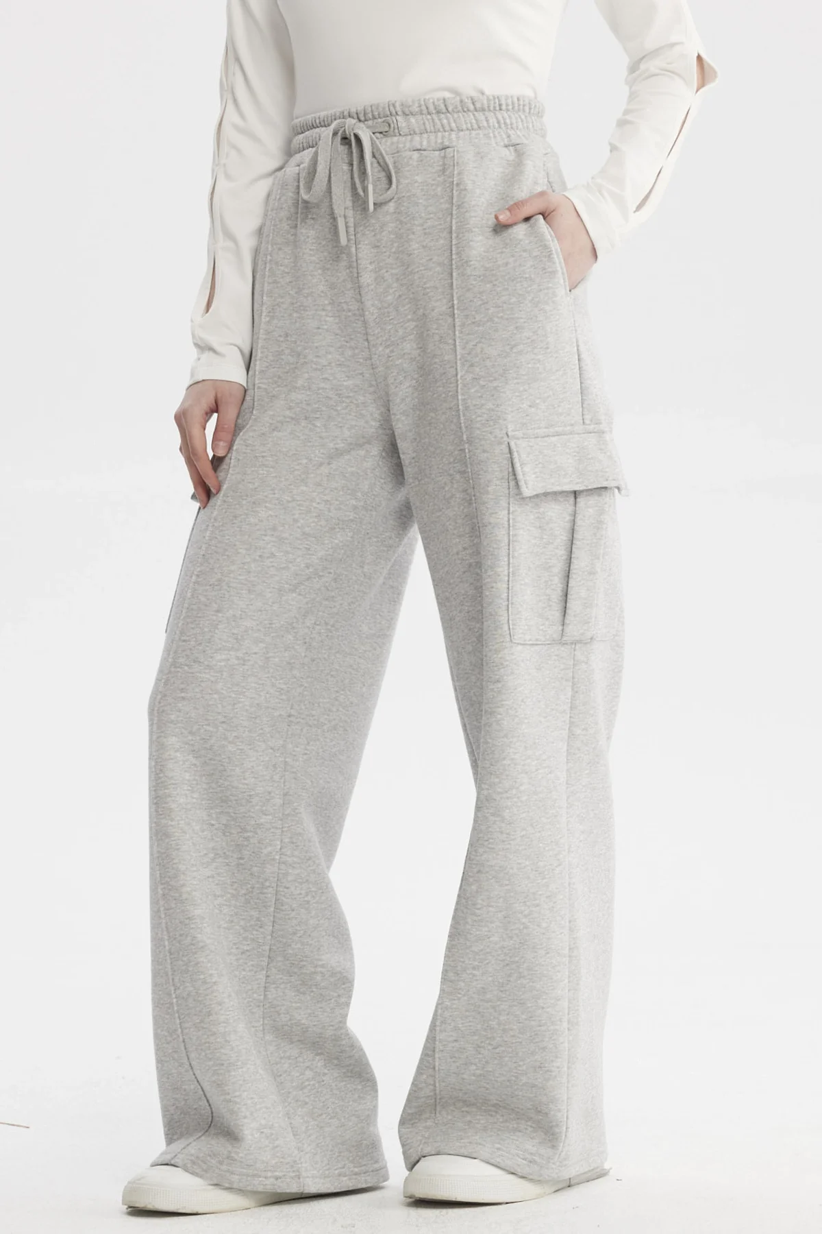Pantalón Buzo Mujer Cargo Gris Melange - Image 2