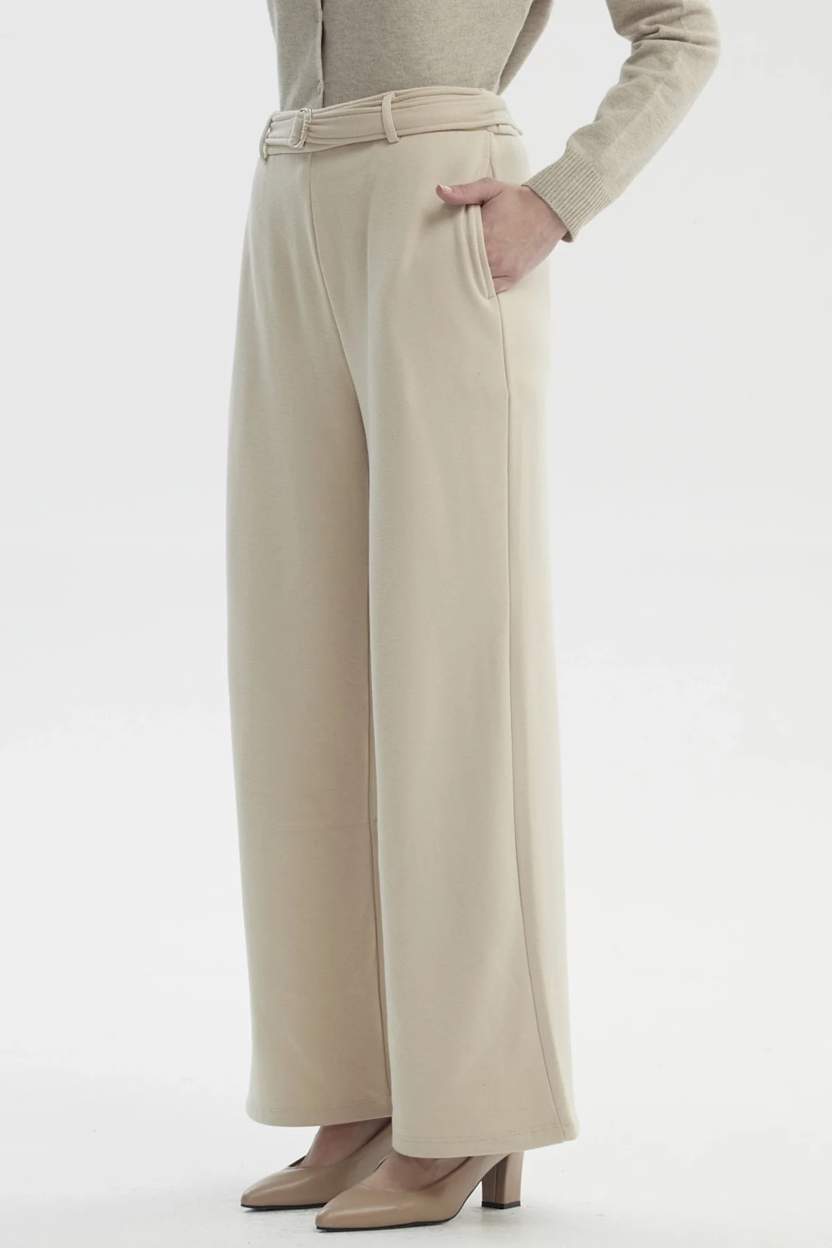 Pantalón Buzo Mujer Cinturón Arena - Image 2