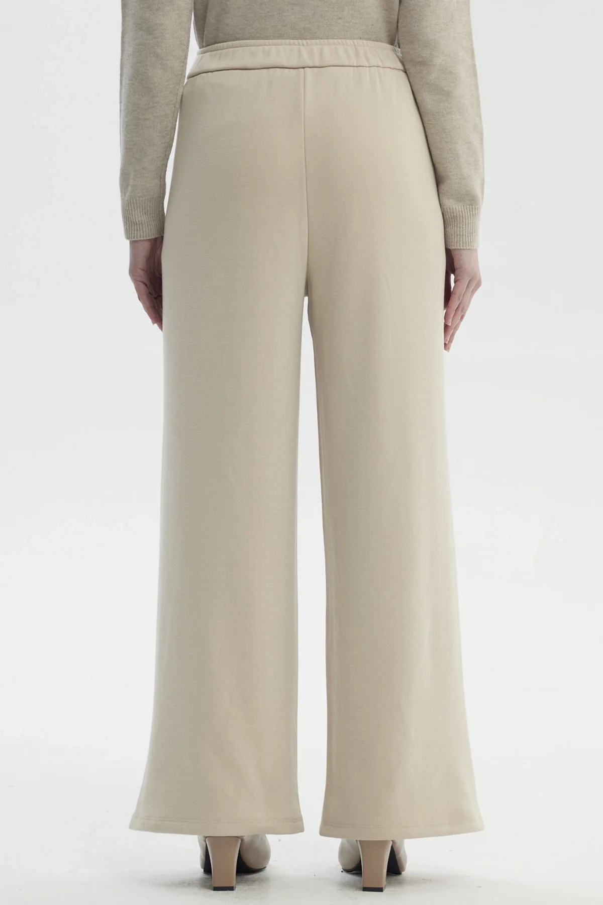 Pantalón Buzo Mujer Cinturón Arena - Image 3