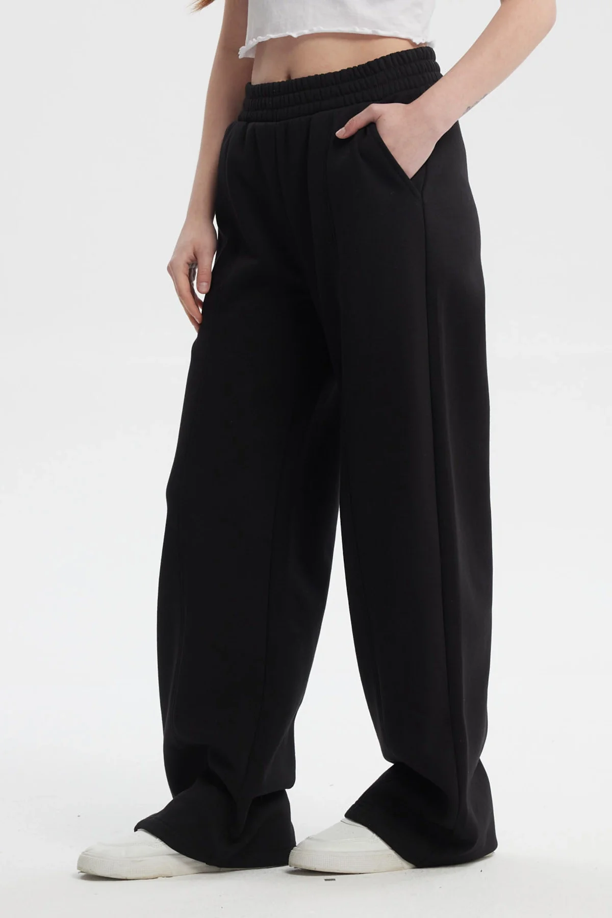 Pantalón Buzo Mujer Wide Leg Negro - Image 2