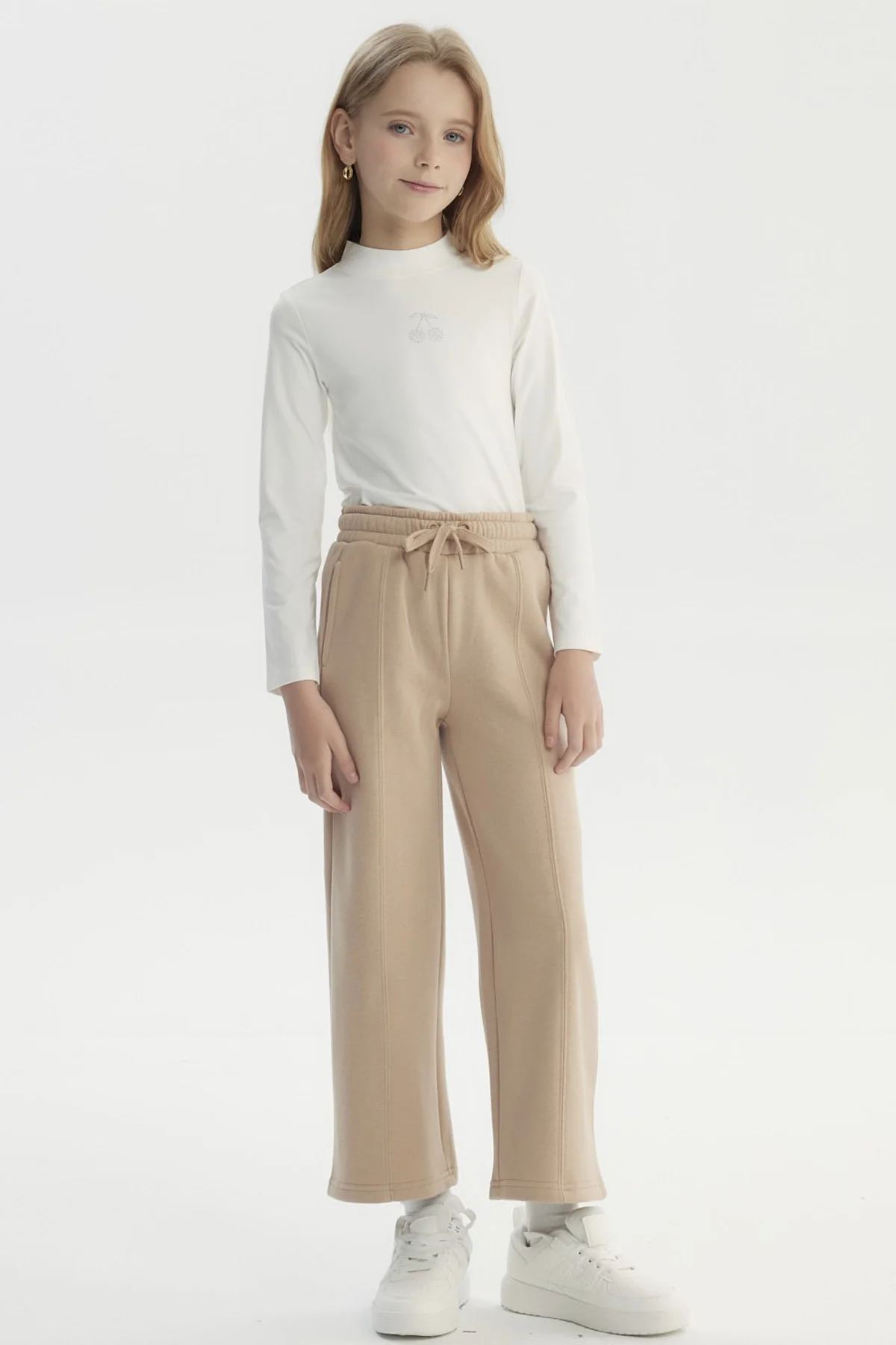 Pantalón Buzo Niña Wide Leg Camel - Image 4