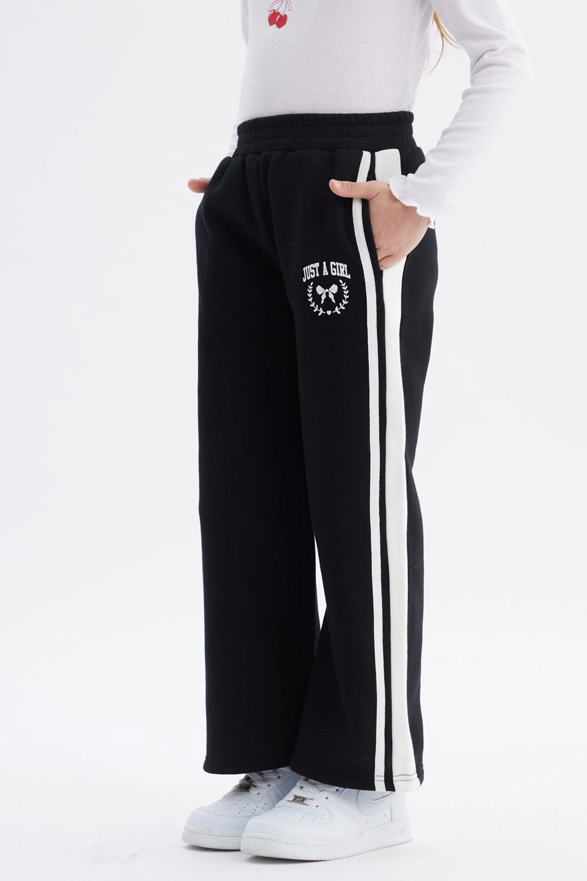 Pantalón Buzo Niña Wide Leg Negro - Image 2
