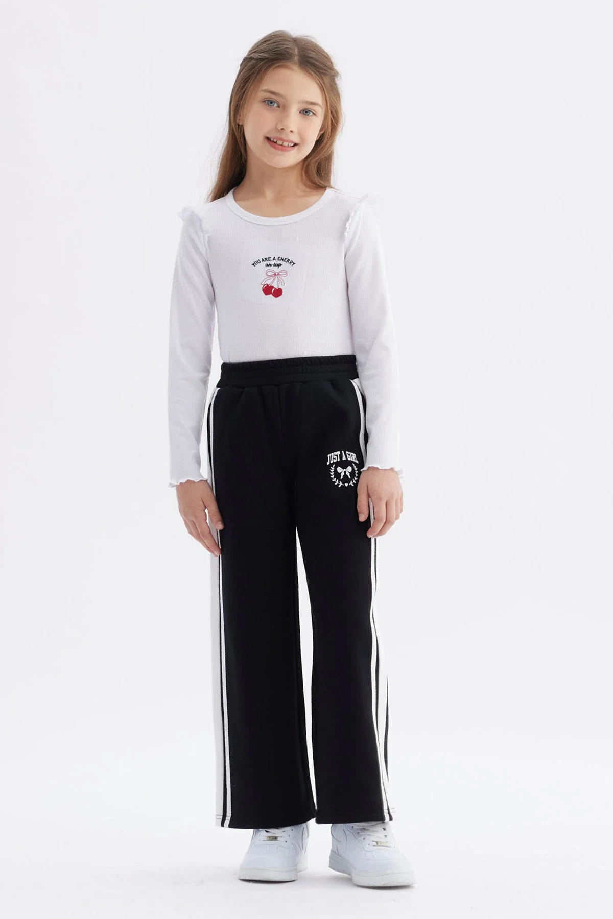 Pantalón Buzo Niña Wide Leg Negro - Image 4