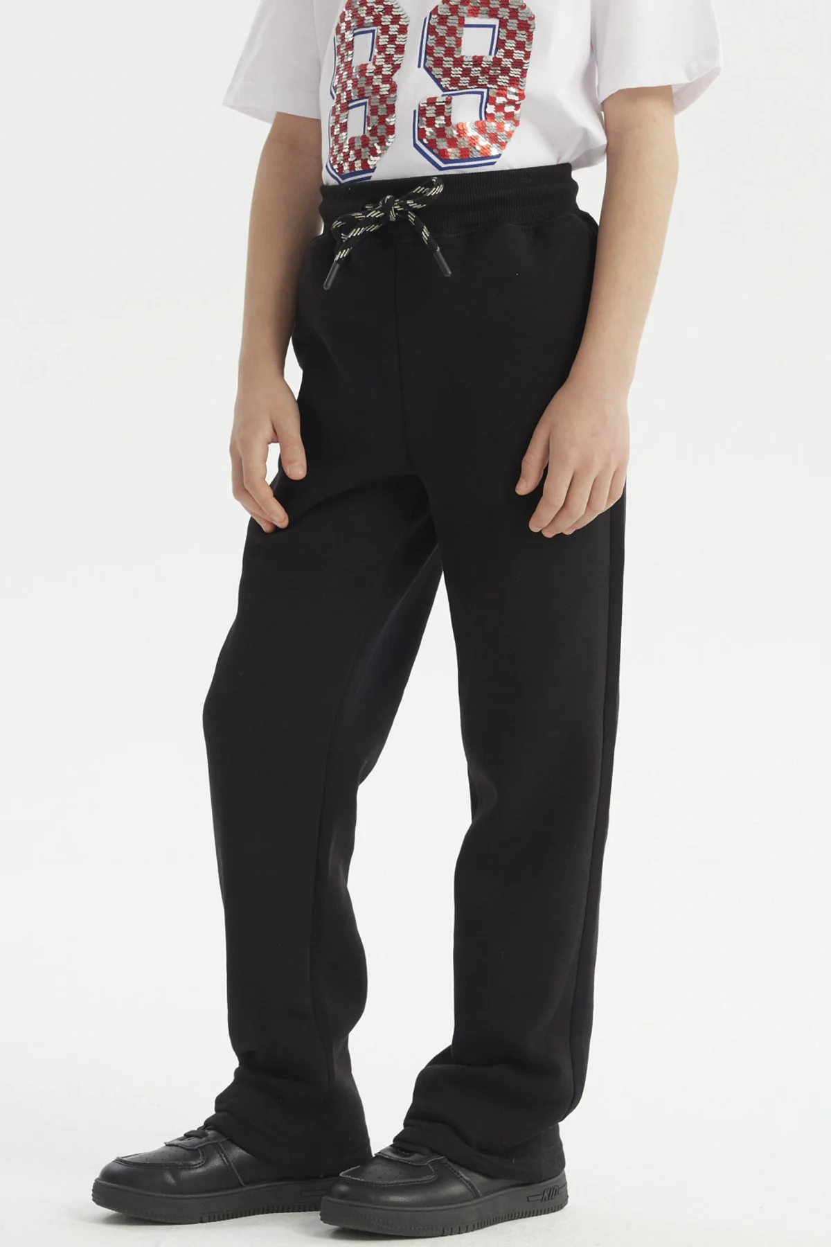 Pantalón Buzo Niño Calce Recto Negro - Image 2
