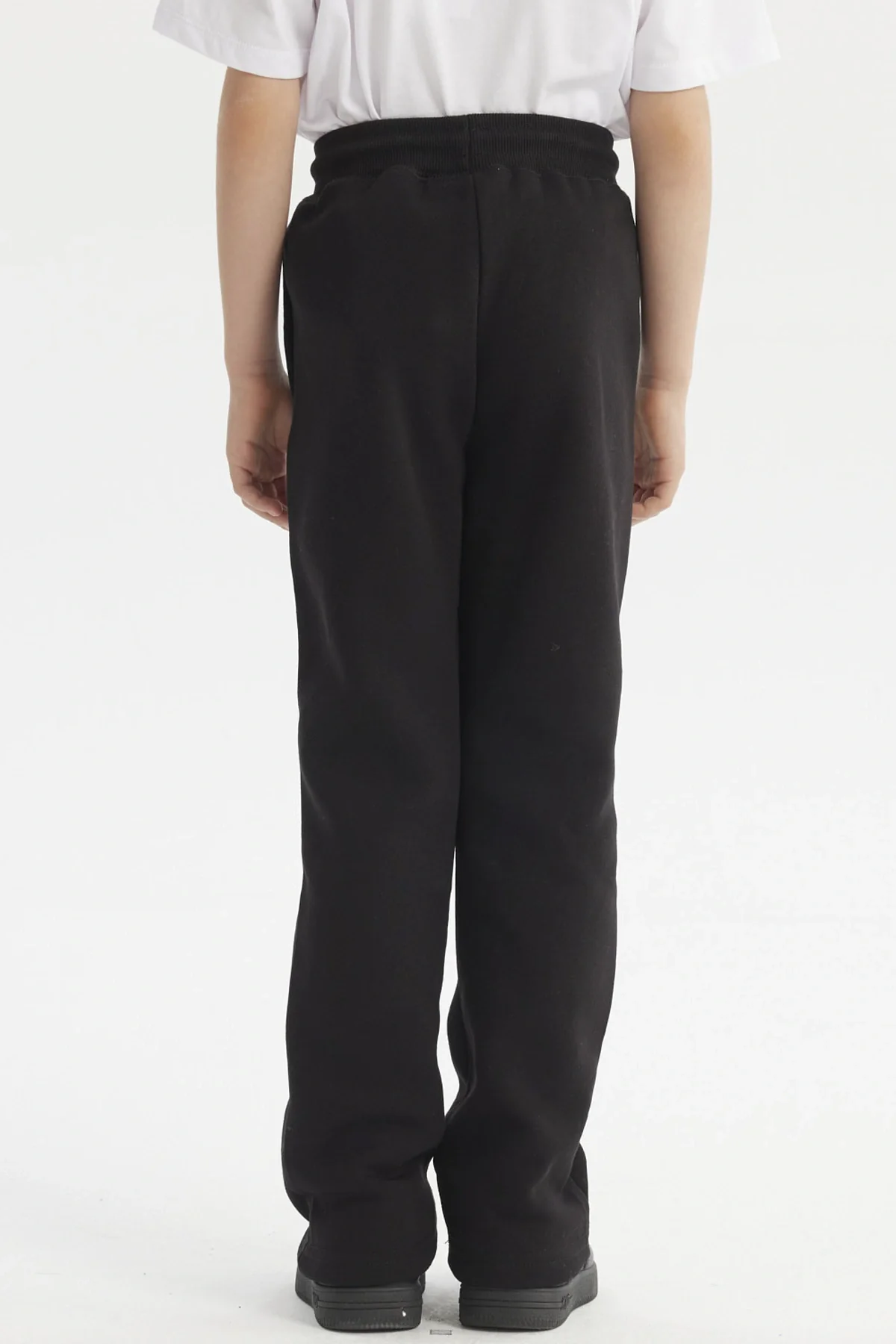 Pantalón Buzo Niño Calce Recto Negro - Image 3