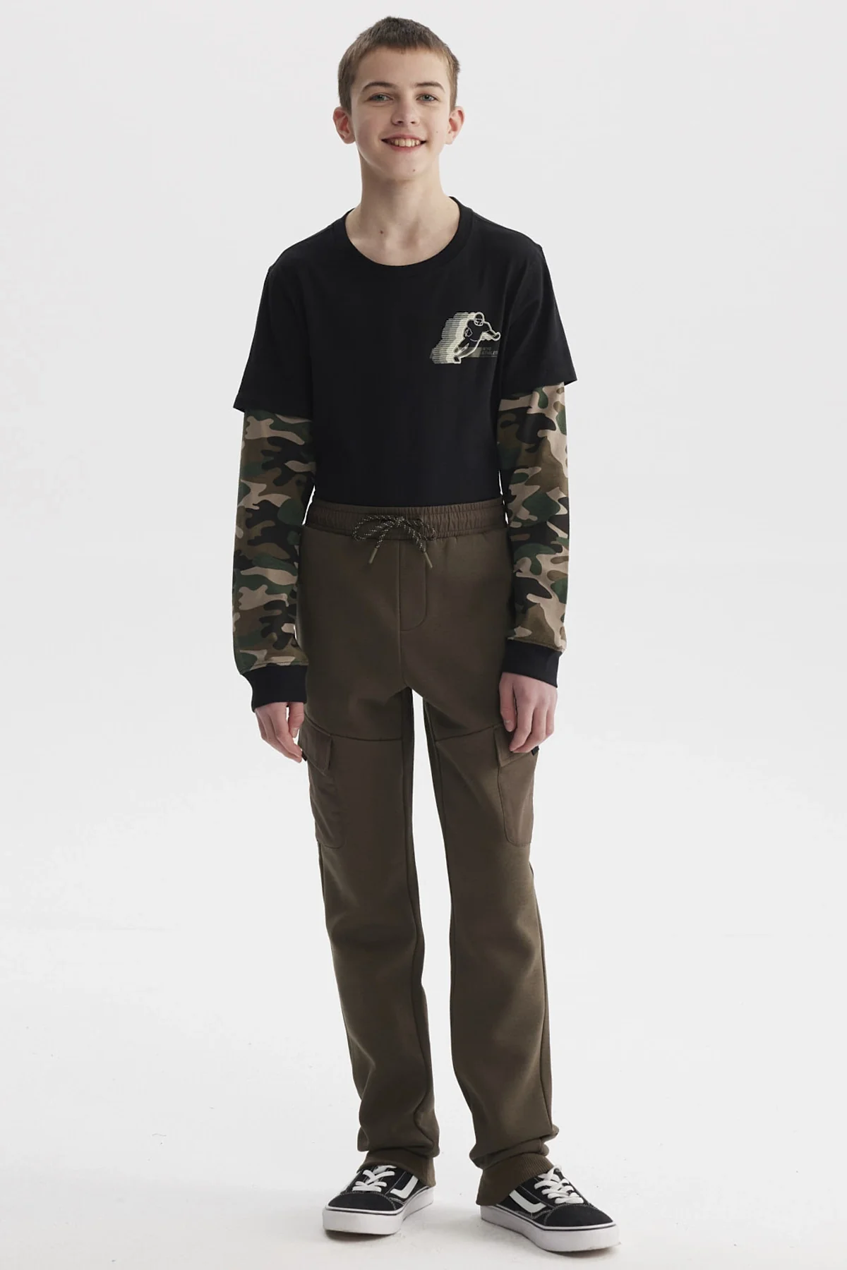 Pantalón Buzo Niño Jogger Cargo Verde Militar - Image 4