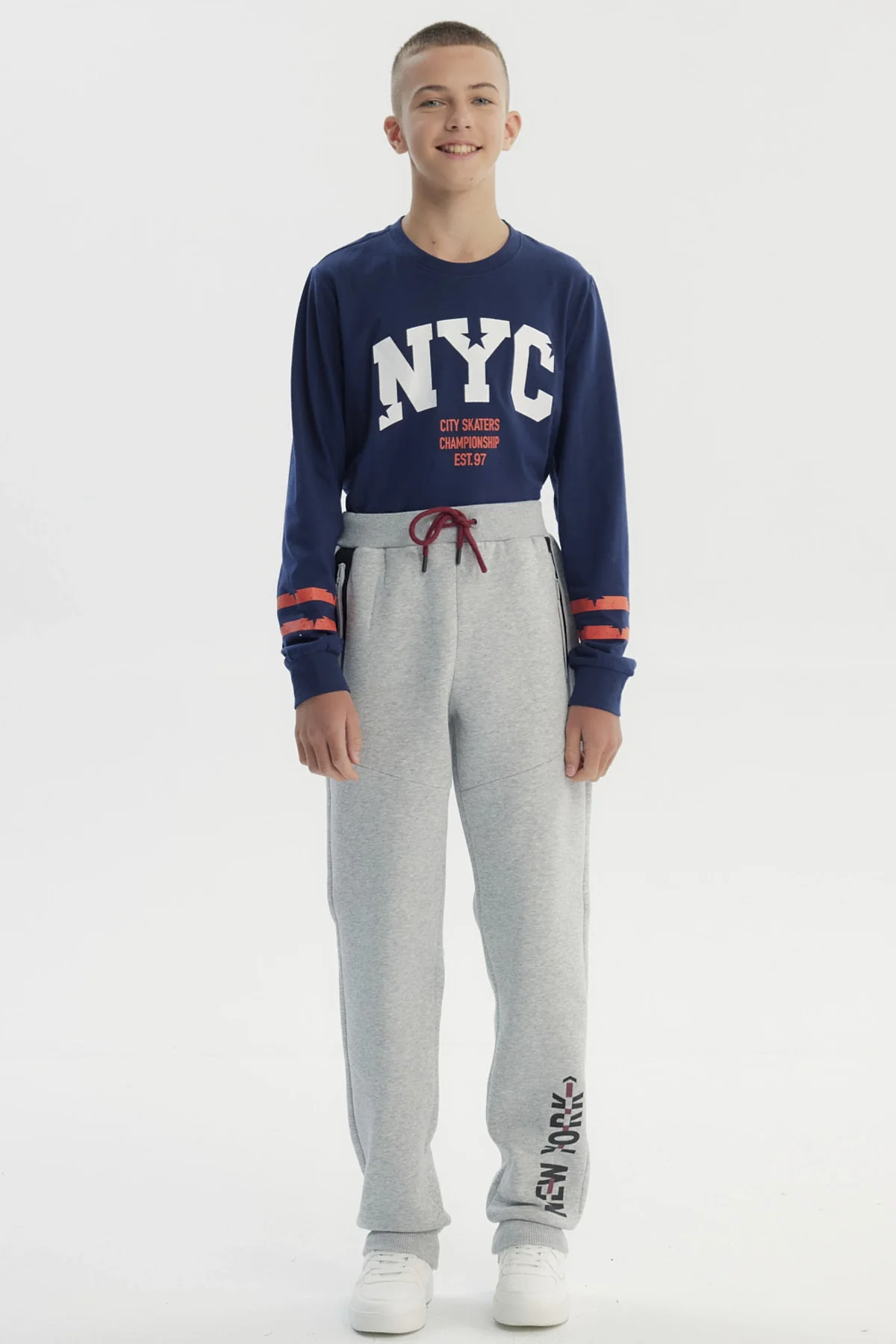 Pantalón Buzo Niño Pitillo Gris Melange - Image 4