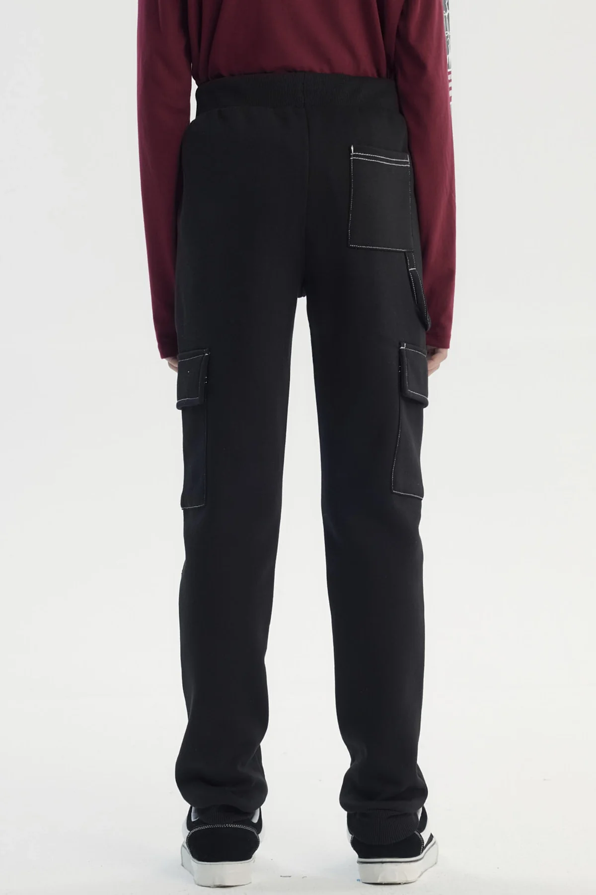 Pantalón Buzo Niño Pitillo Negro - Image 2