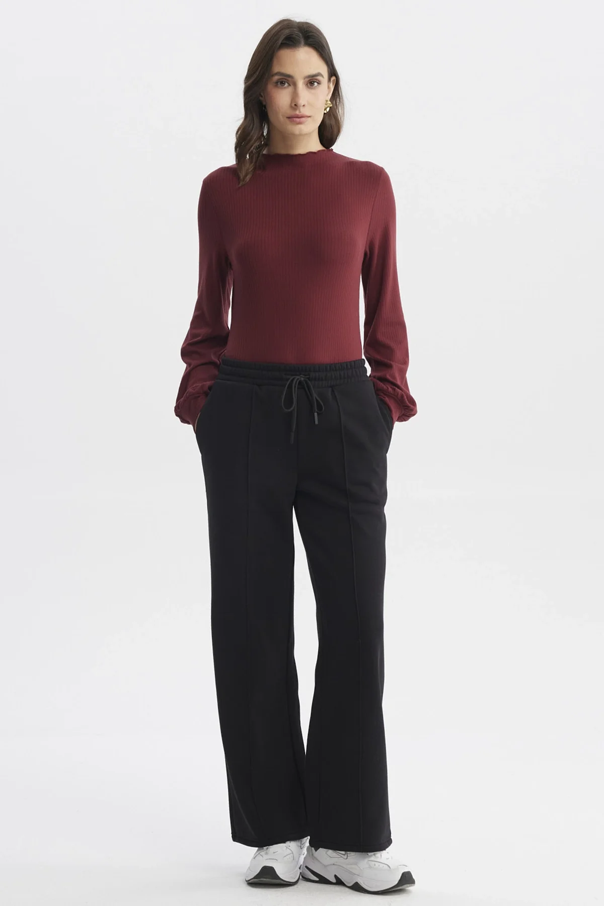 Pantalon De Buzo Mujer Wide Leg Negro - Image 4