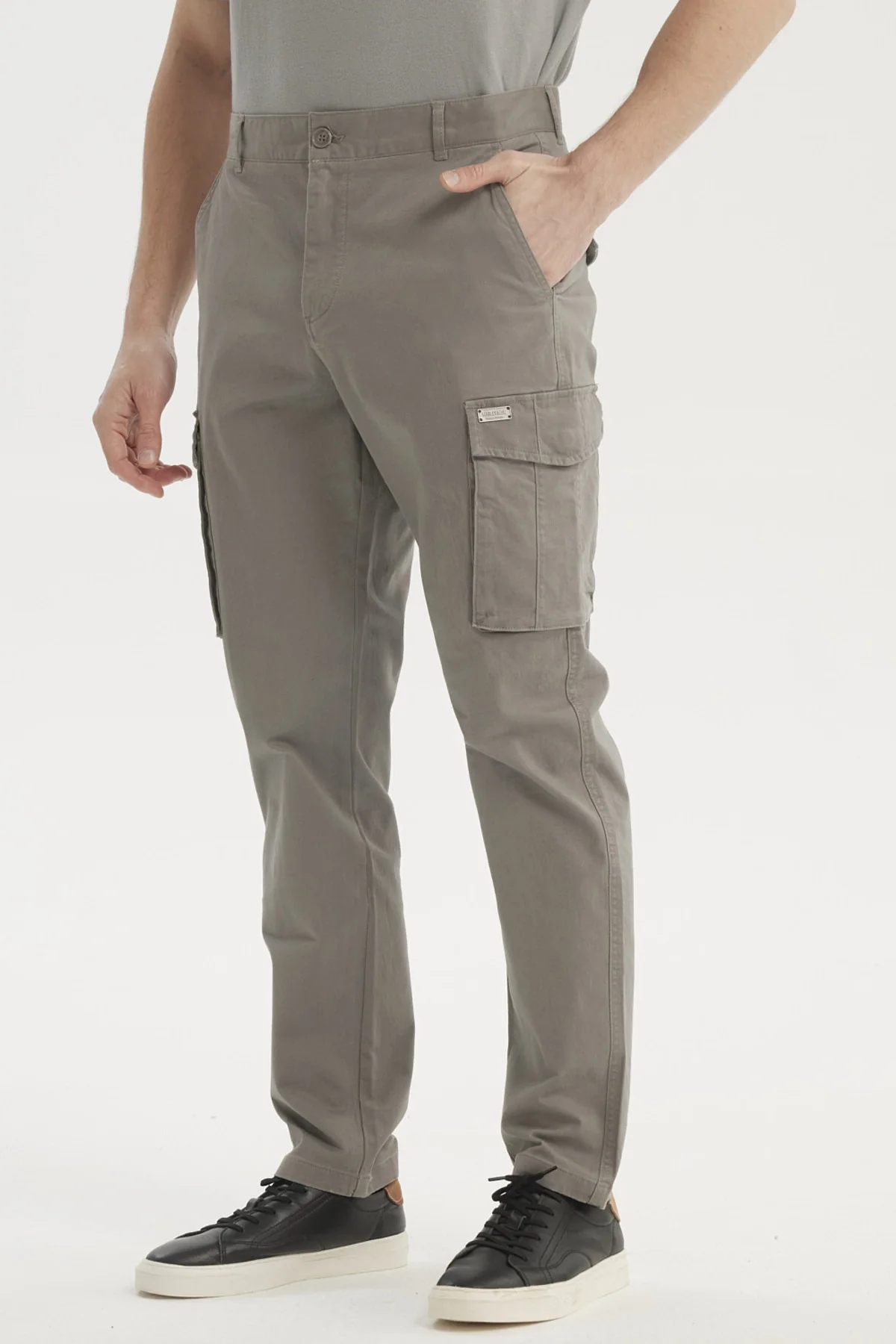 Pantalón Hombre Cargo Slim Fit Gris - Image 2