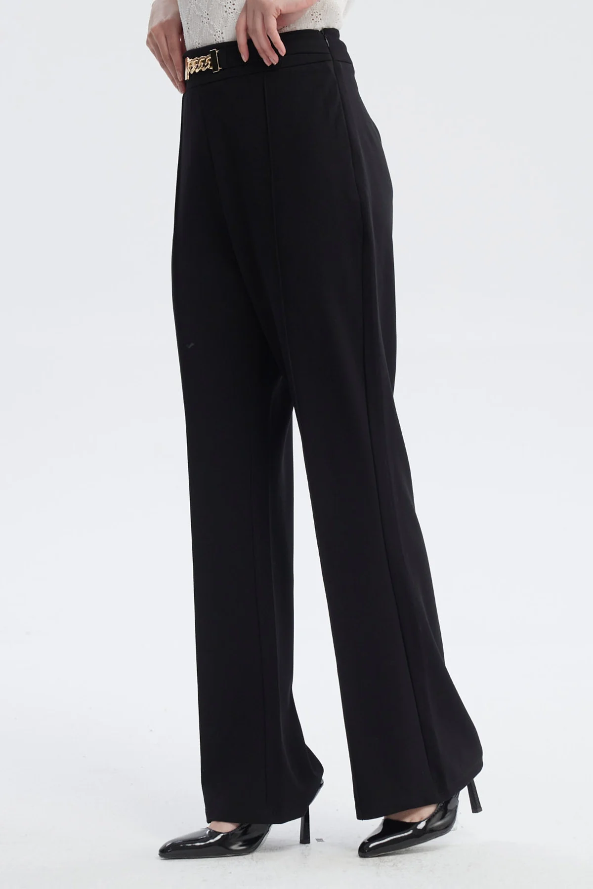 Pantalón Mujer Aplicación Metálica Negro - Image 2