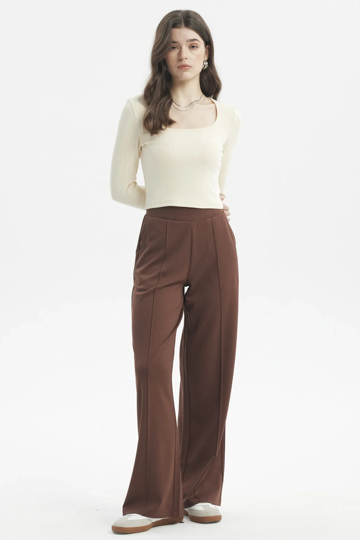 Pantalón Mujer Calce Recto Café Oscuro - Image 4