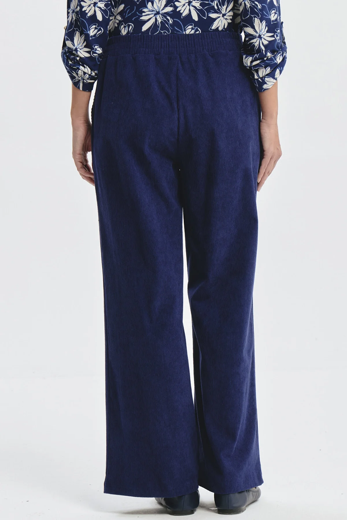 Pantalón Mujer Calce Recto Detalle Pretina Azul - Image 3