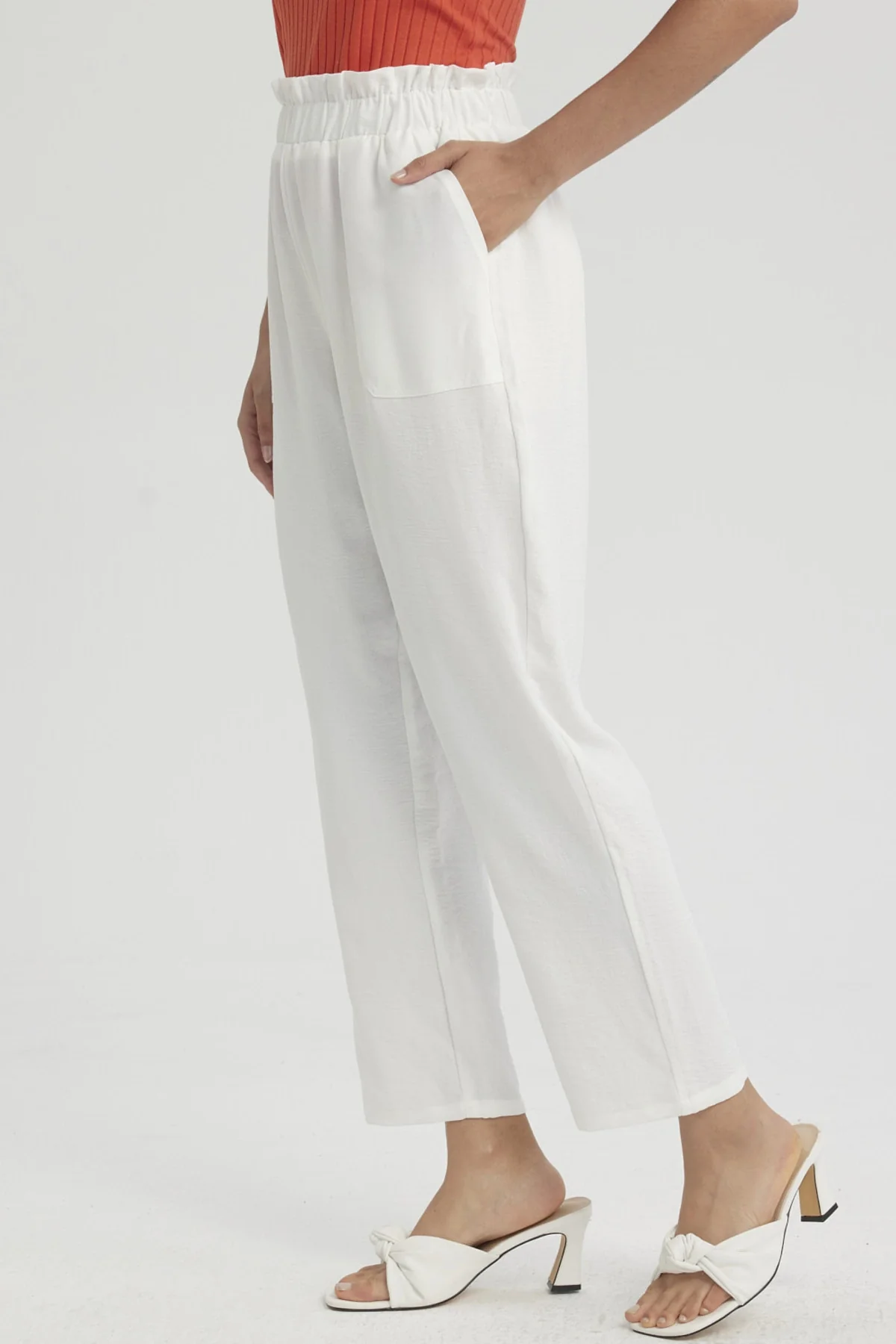 Pantalón Mujer Calce Slim Bolsillo Crudo - Image 2