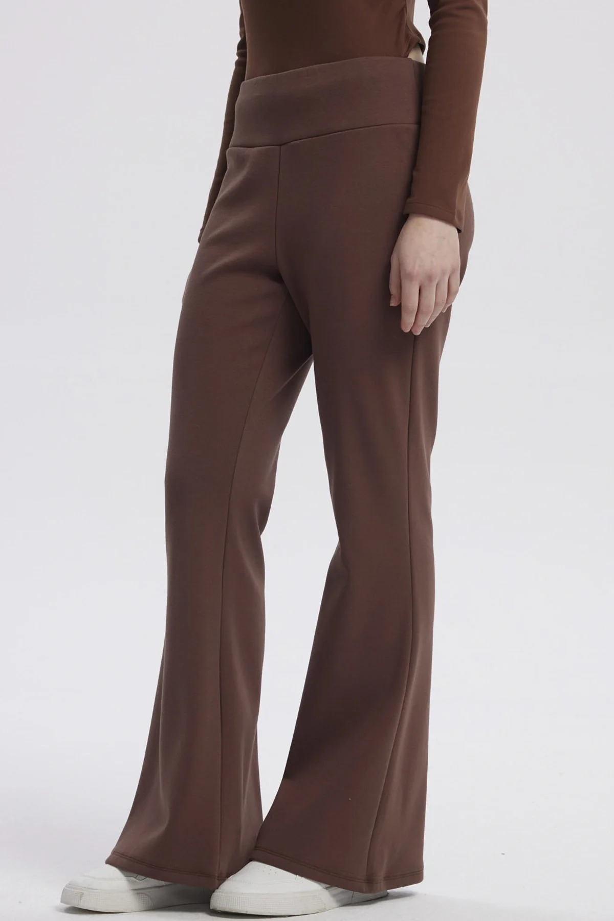 Pantalón Mujer Flare Cotelón Café Oscuro - Image 2
