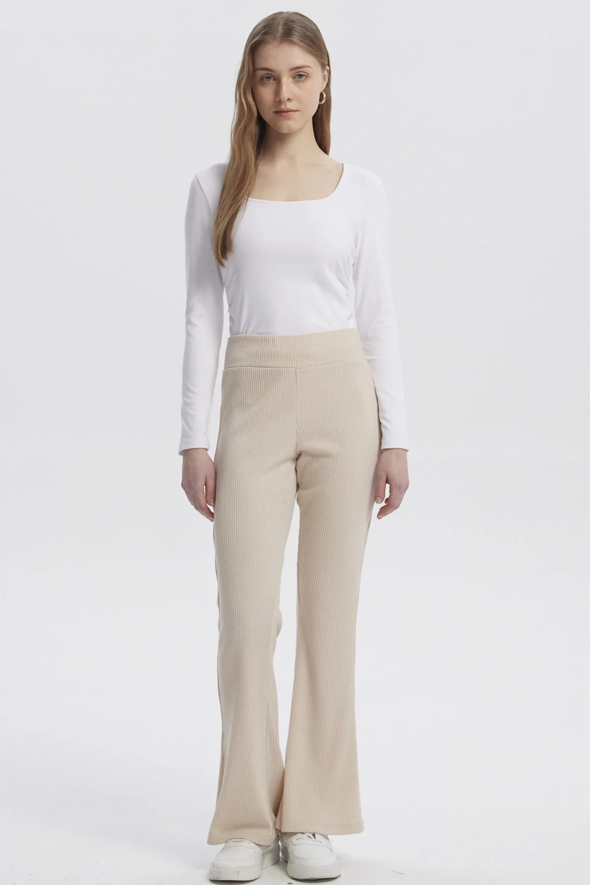 Pantalón Mujer Flare Rib Beige - Image 4